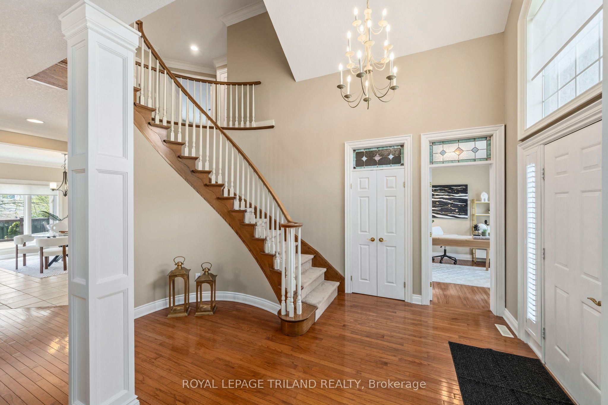 56 Glenridge Crescent Property Photo 4