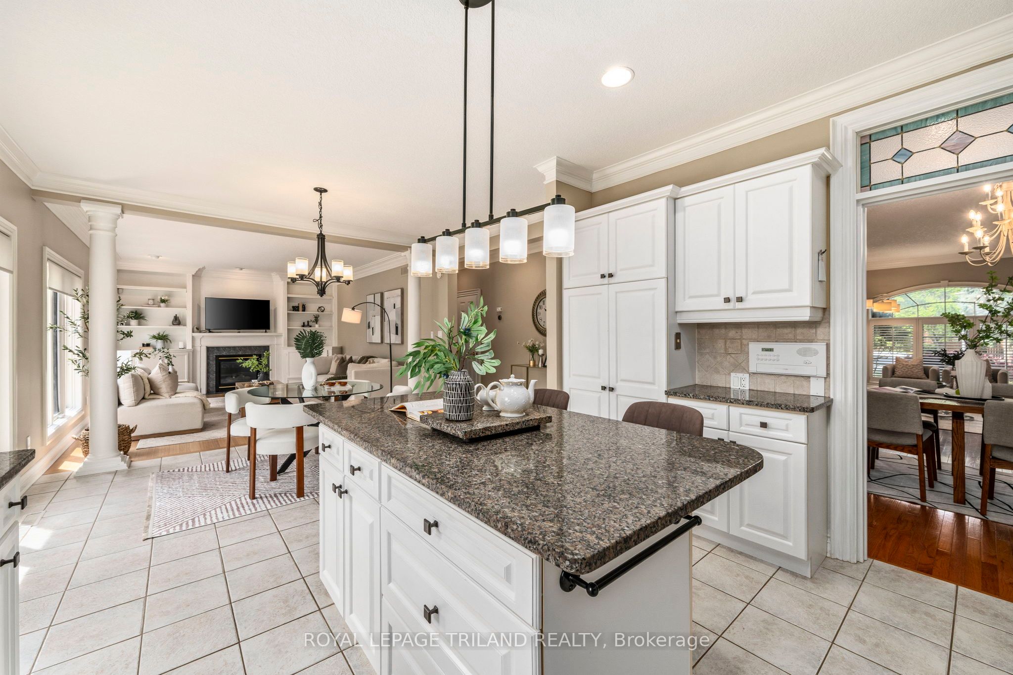 56 Glenridge Crescent Property Photo 12