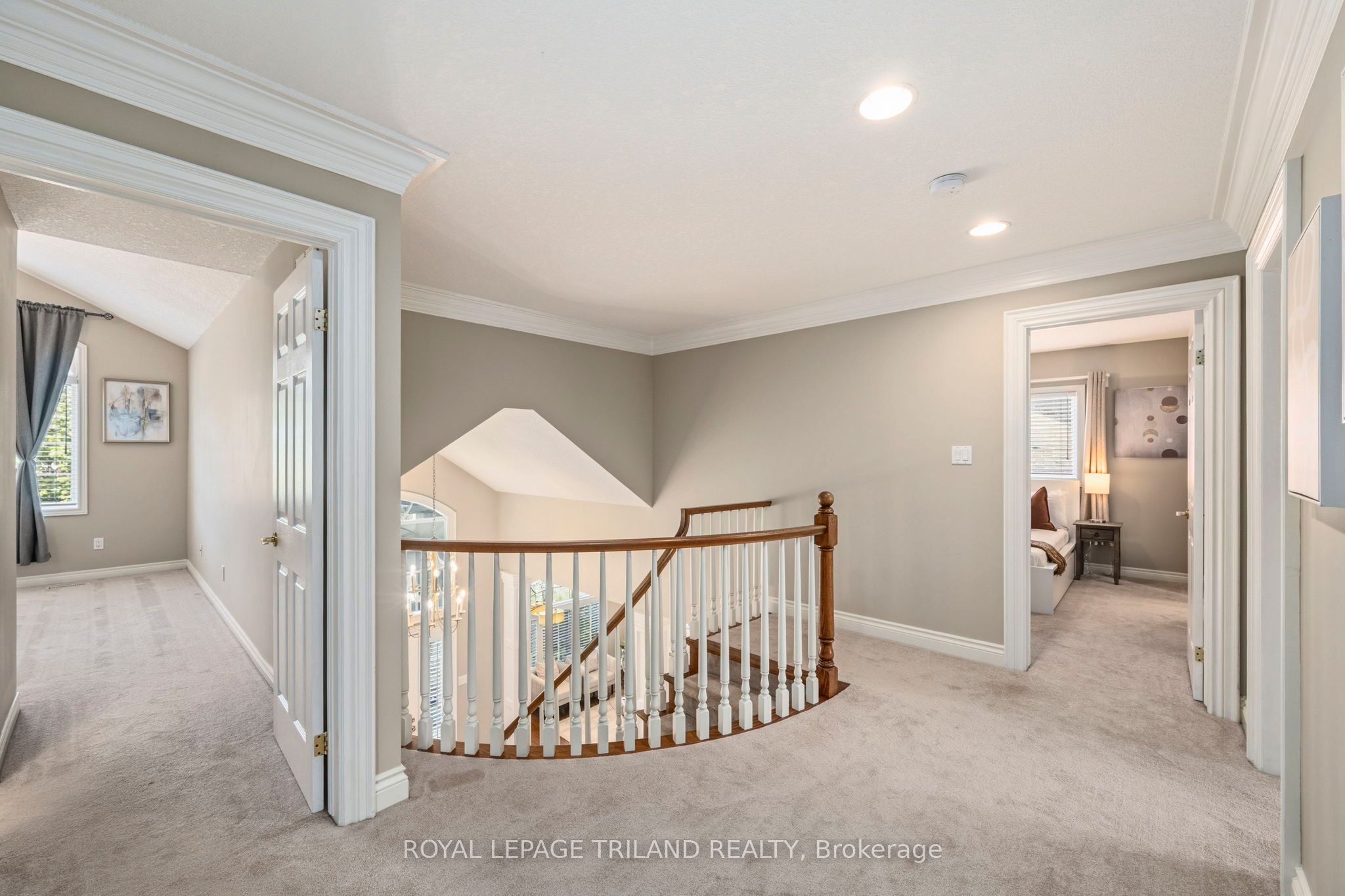 56 Glenridge Crescent Property Photo 20