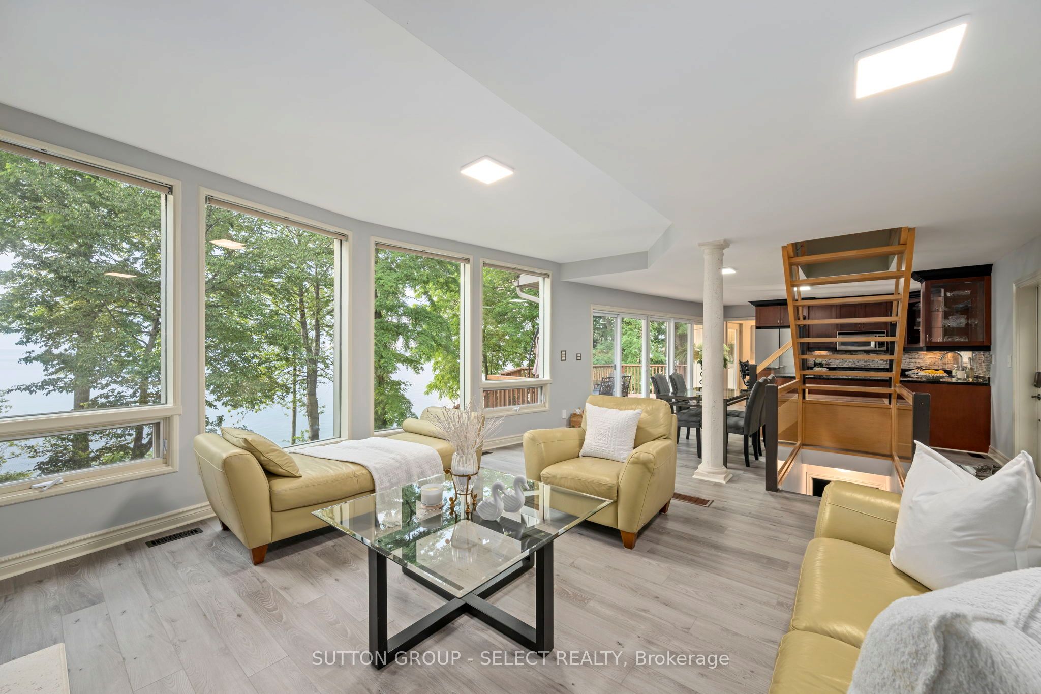 5284 Cliff Road Property Photo 7