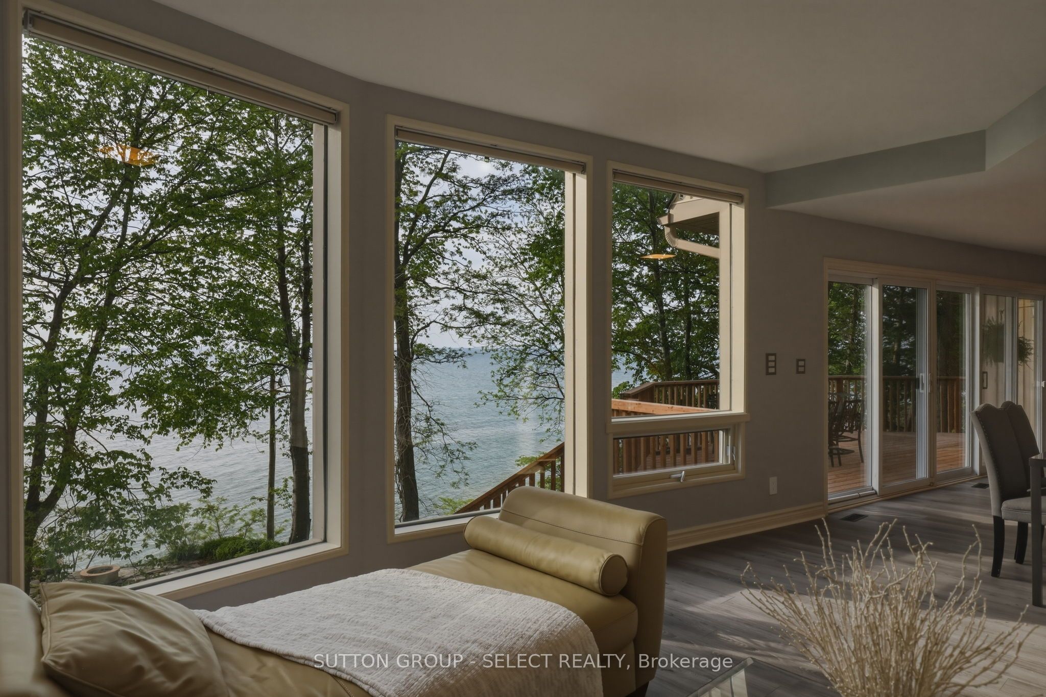 5284 Cliff Road Property Photo 8