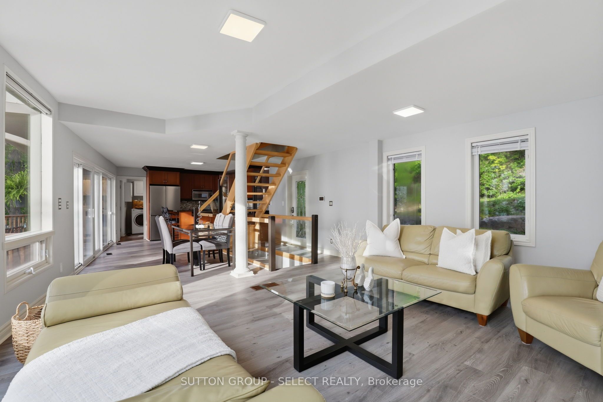 5284 Cliff Road Property Photo 9
