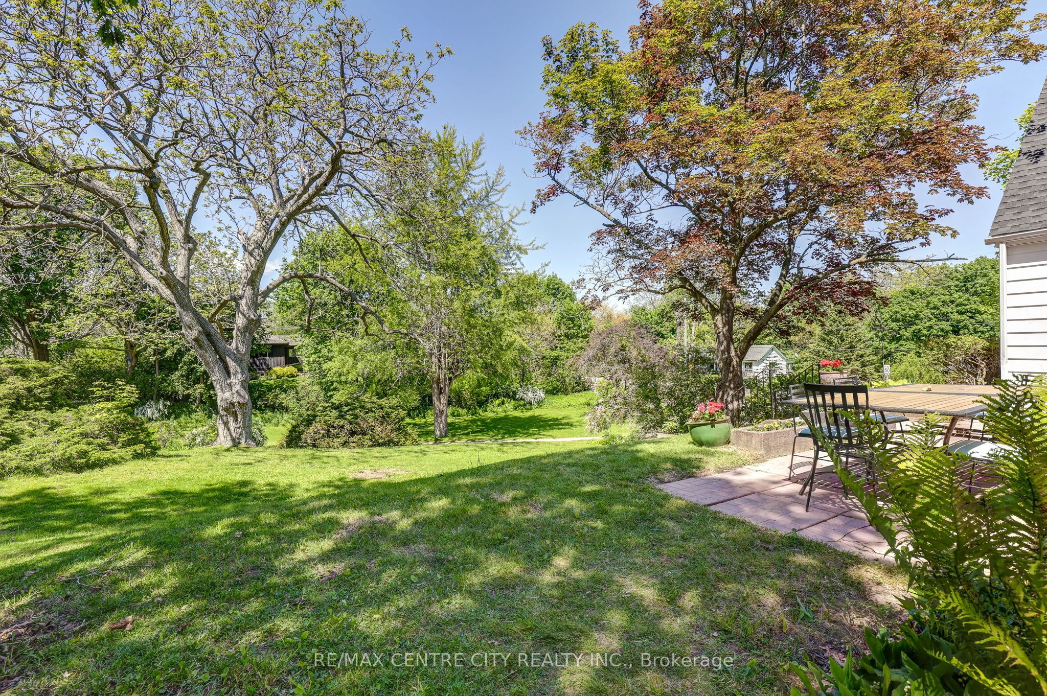 4491 East Road Property Photo 5
