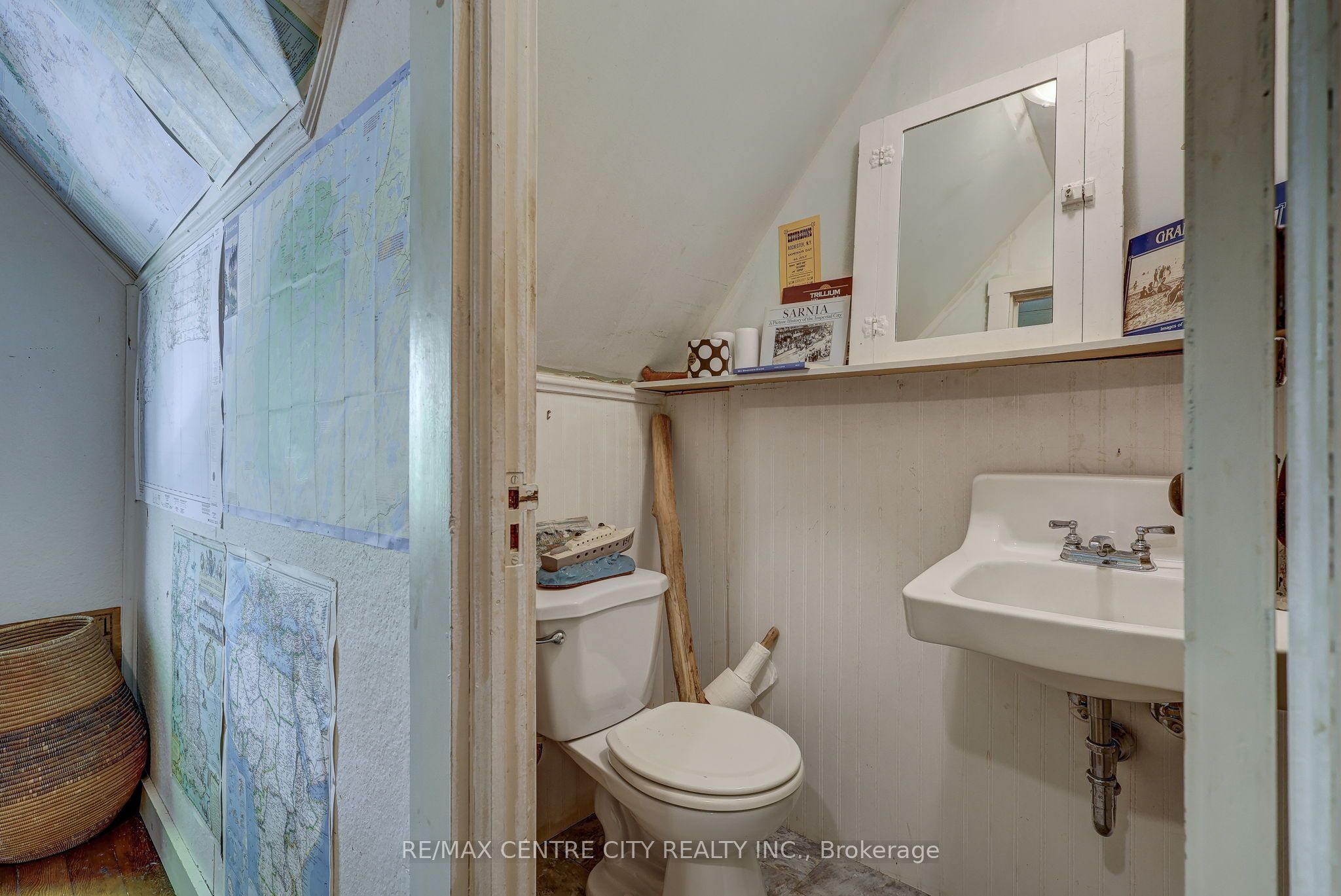 4491 East Road Property Photo 25