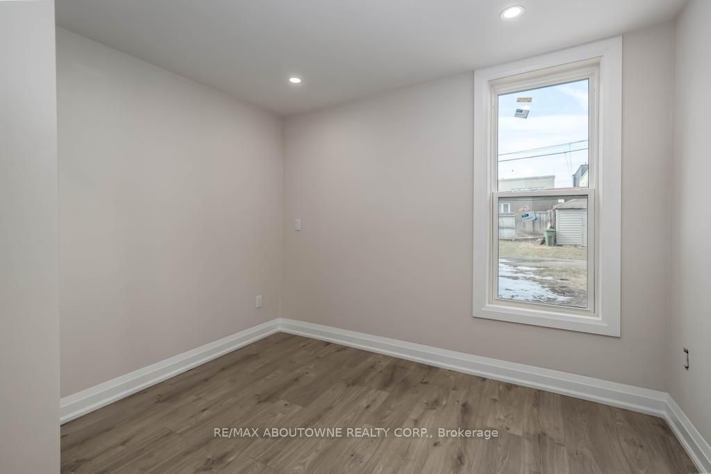 131 West Avenue N Property Photo 11