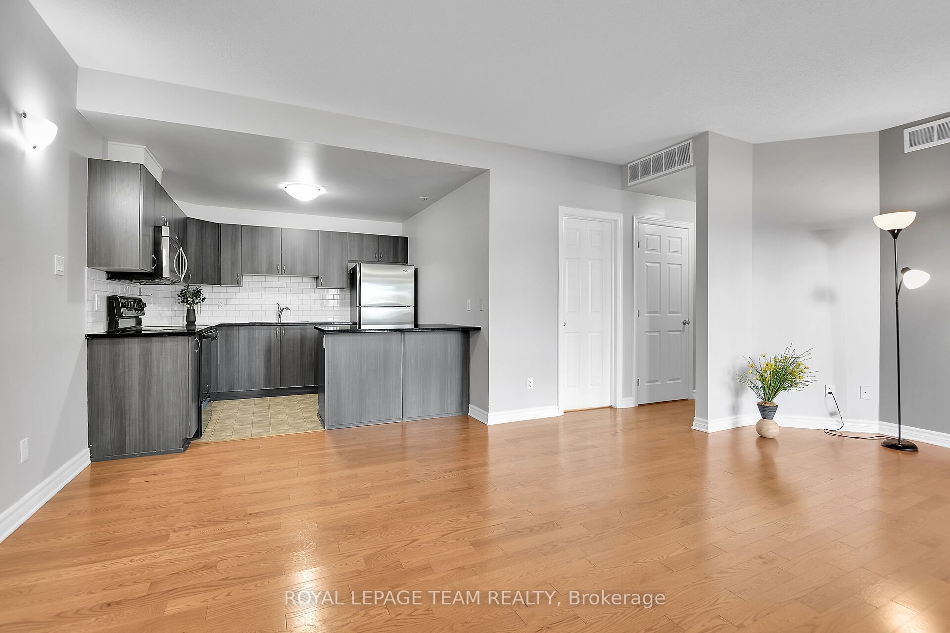 105 Fraser Fields Way H Property Photo 8