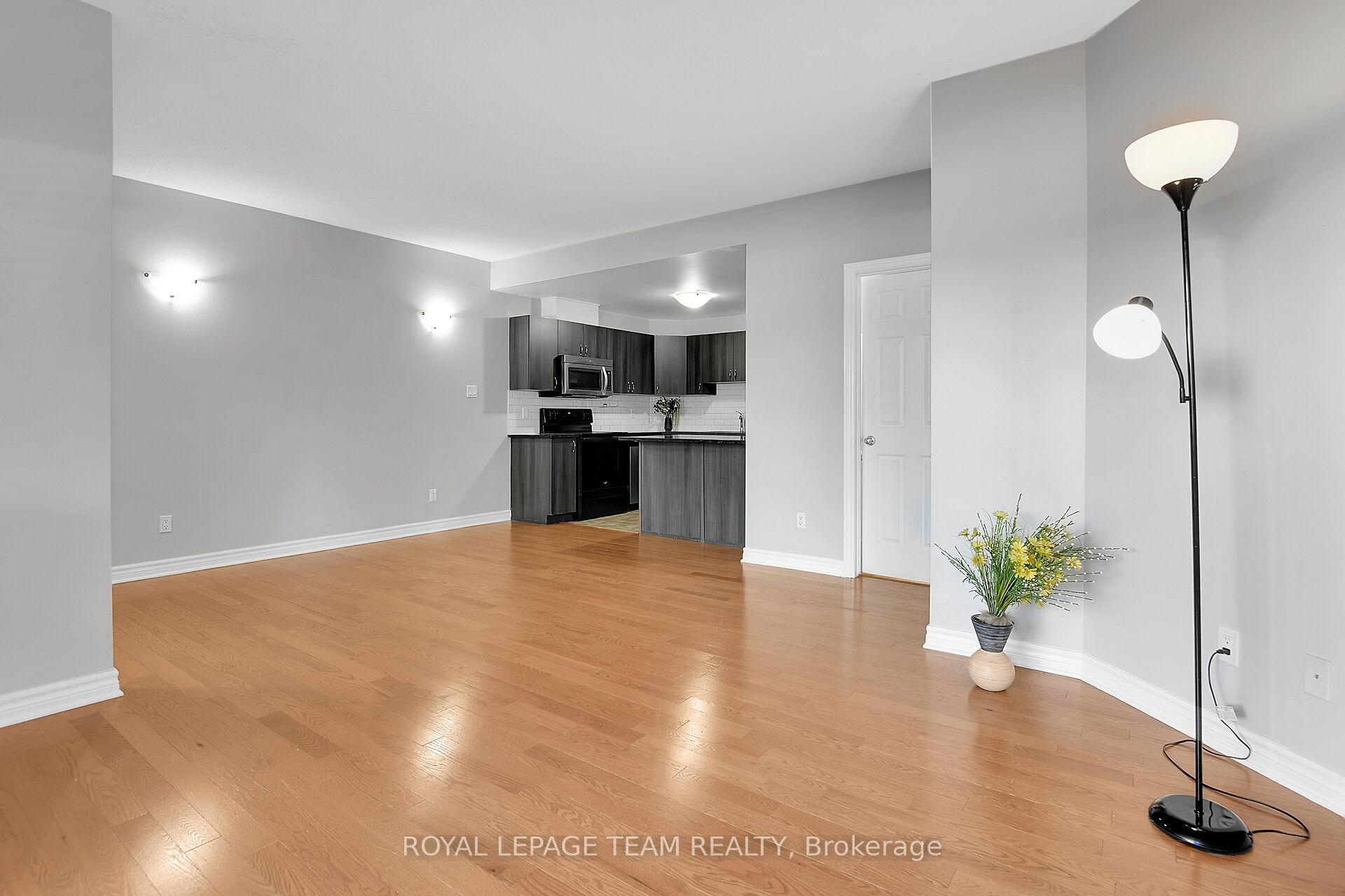 105 Fraser Fields Way H Property Photo 10