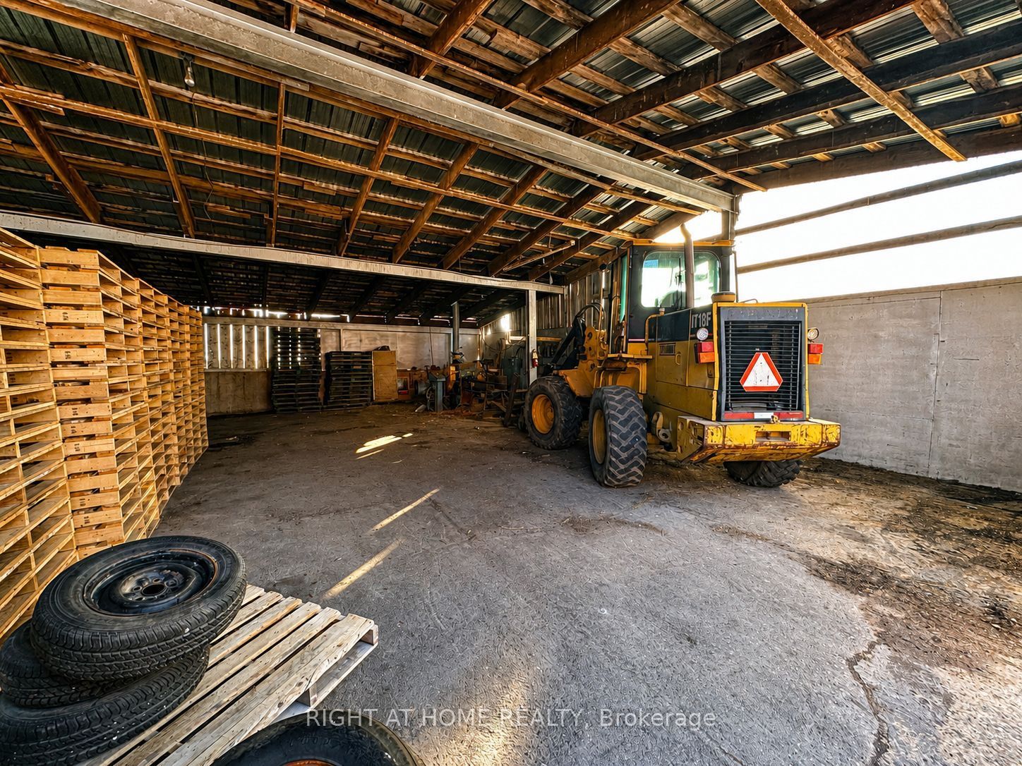 9696 Currie Road Property Photo 27