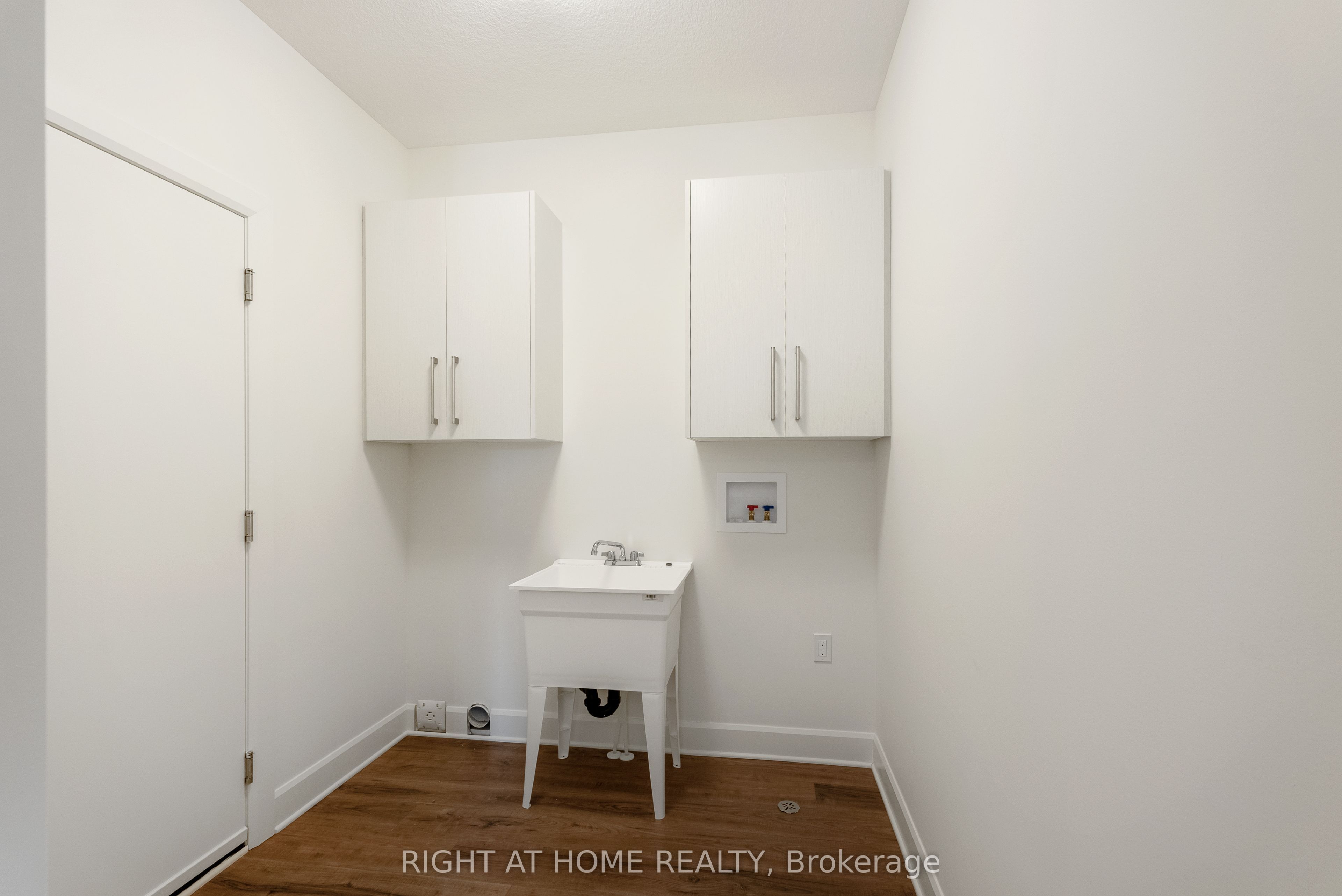 2 Welch Court Property Photo 10