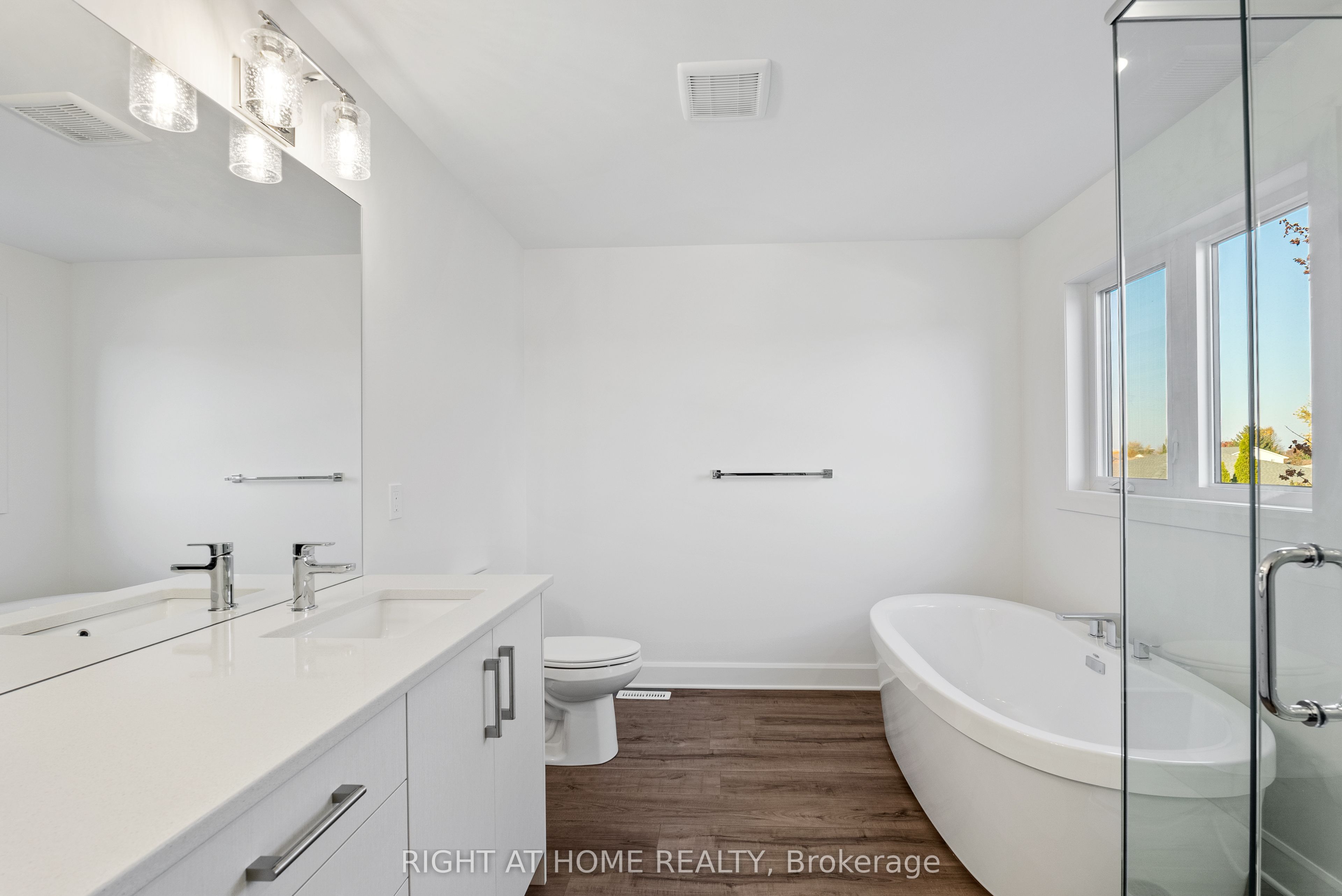 2 Welch Court Property Photo 16