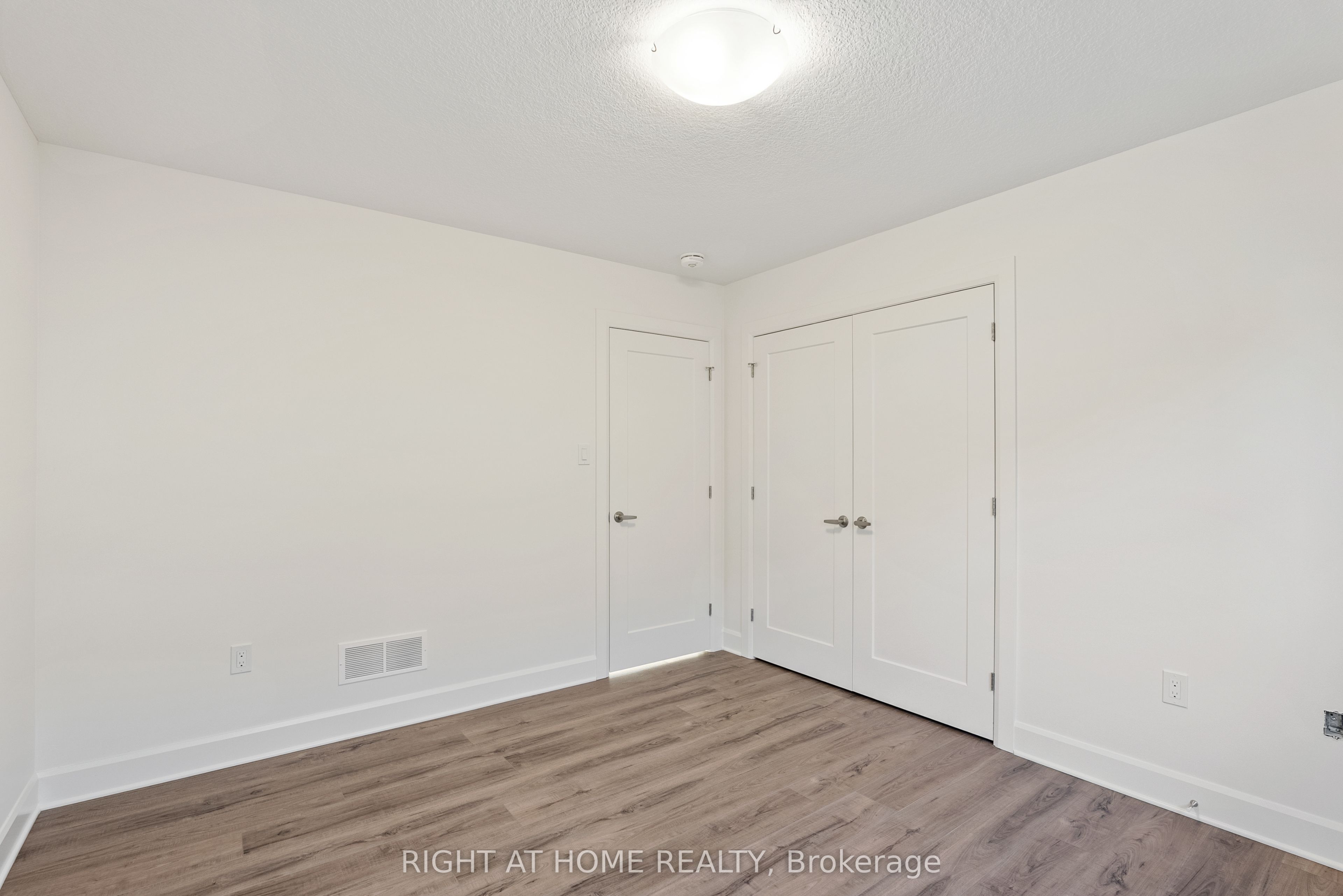 2 Welch Court Property Photo 20