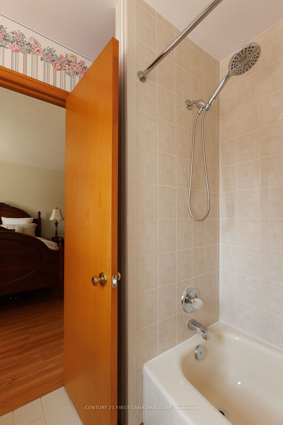 255 Deveron Crescent Property Photo 30