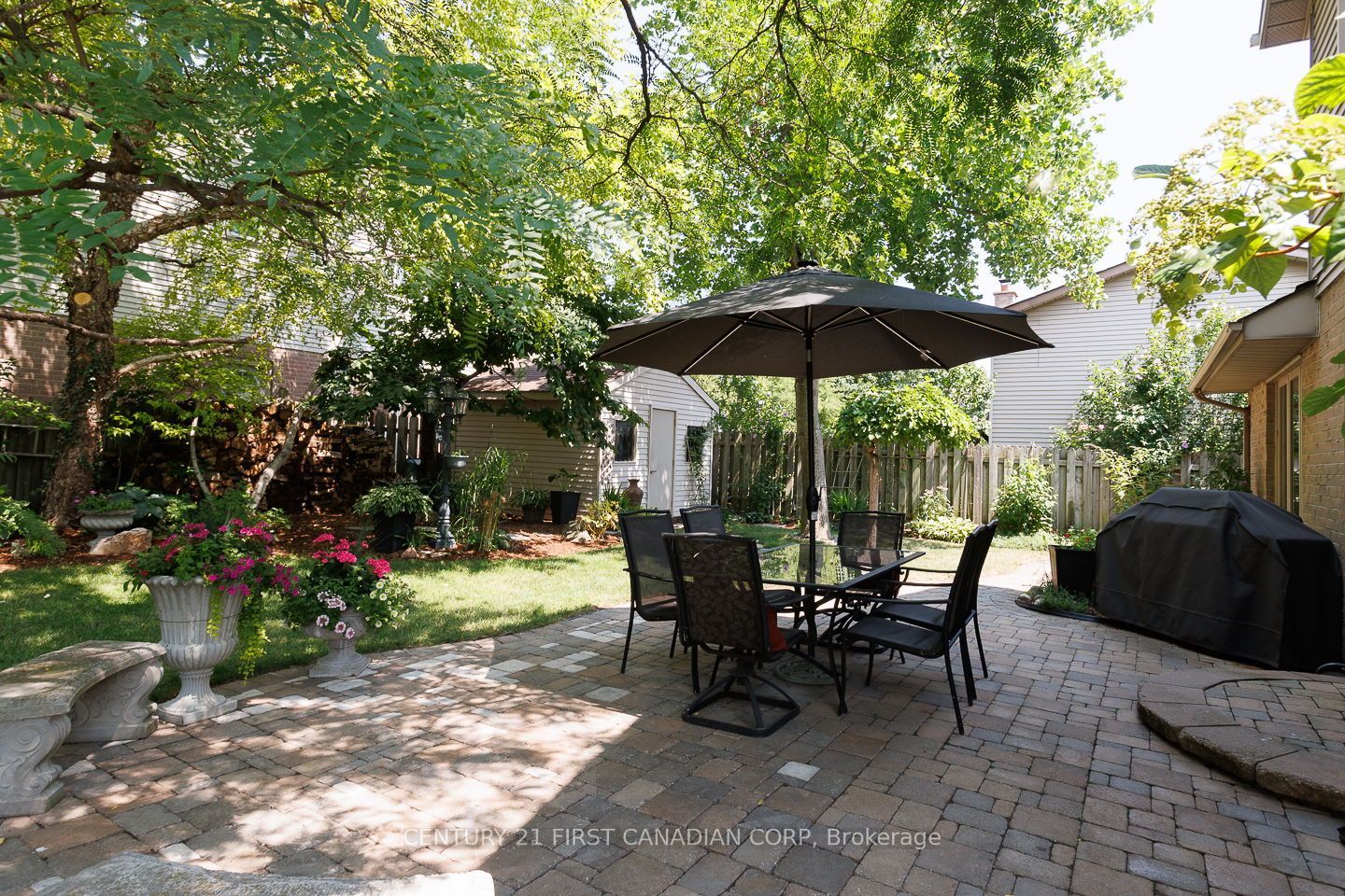 255 Deveron Crescent Property Photo 37
