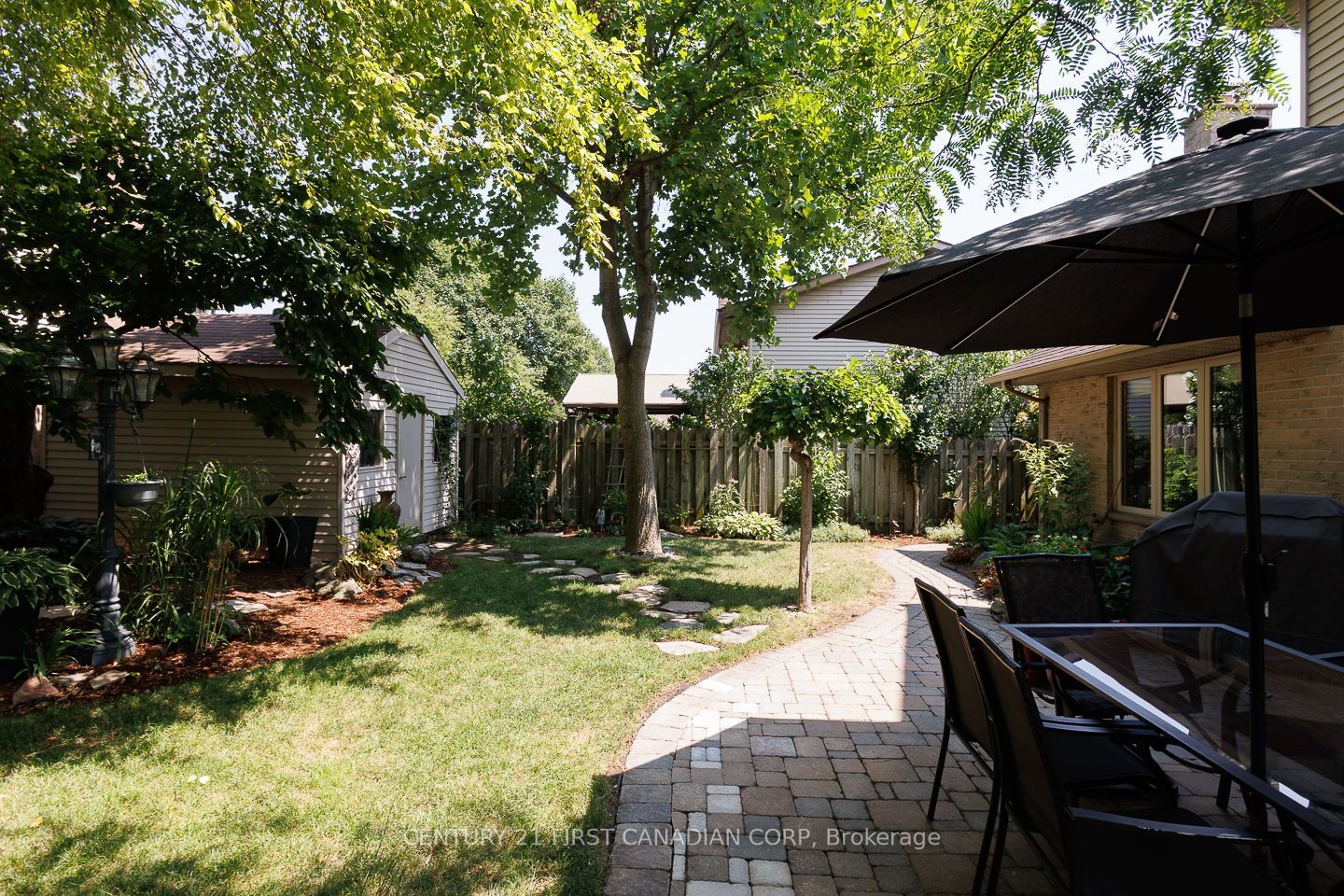 255 Deveron Crescent Property Photo 39