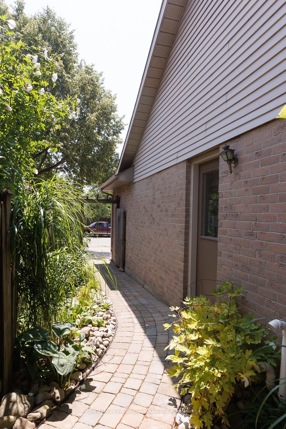 255 Deveron Crescent Property Photo 41