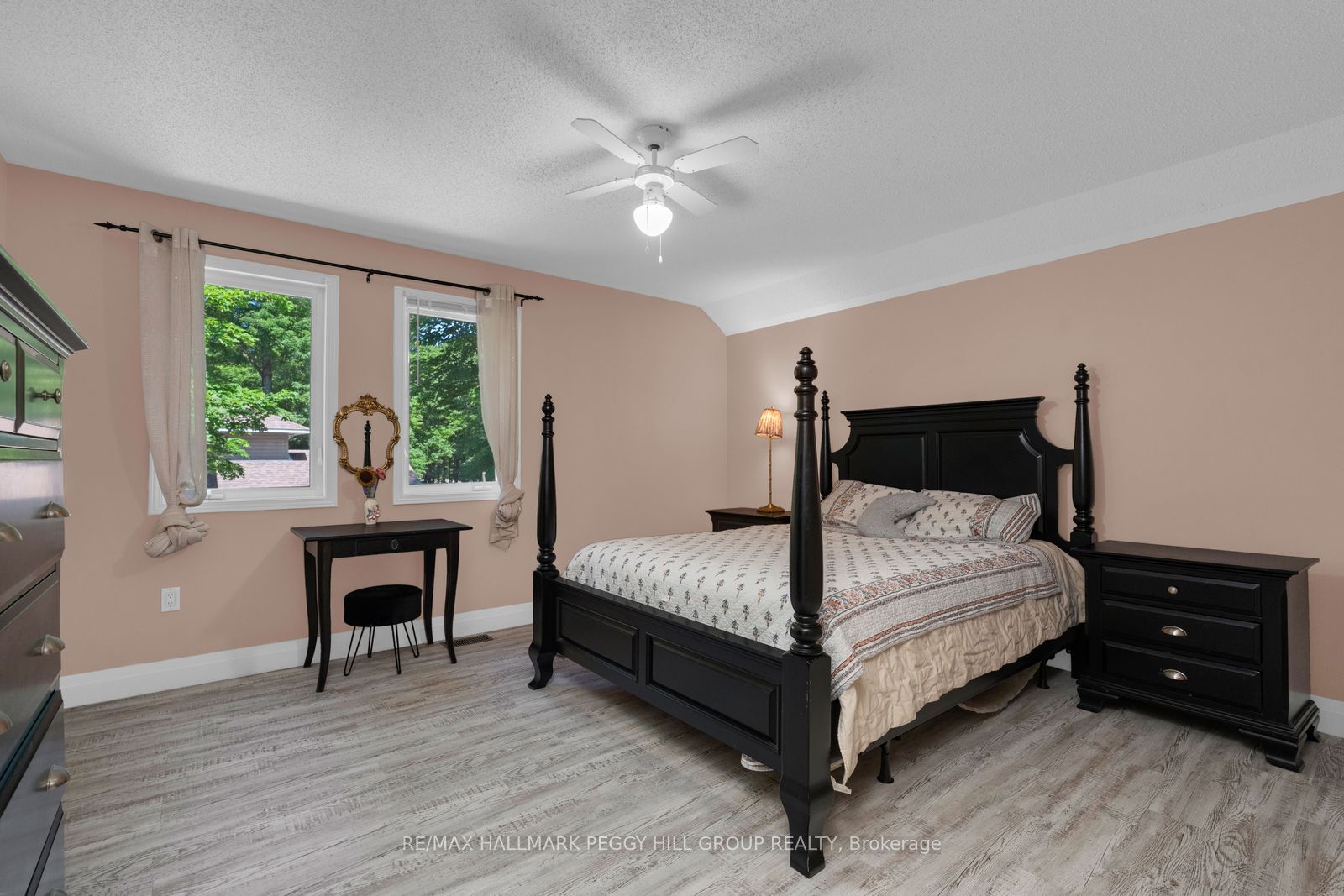 155 Forest Glen Drive Property Photo 14