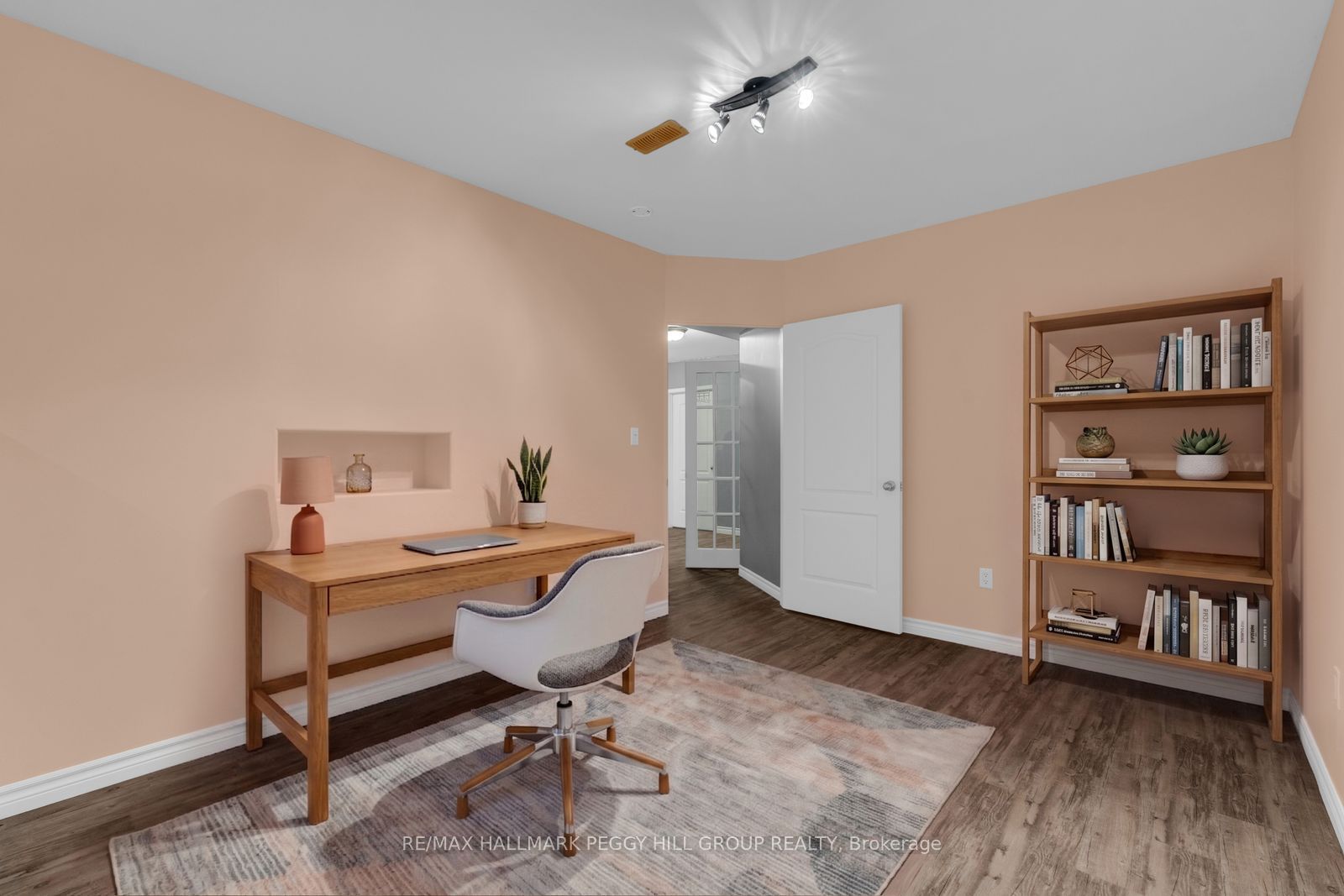 155 Forest Glen Drive Property Photo 17