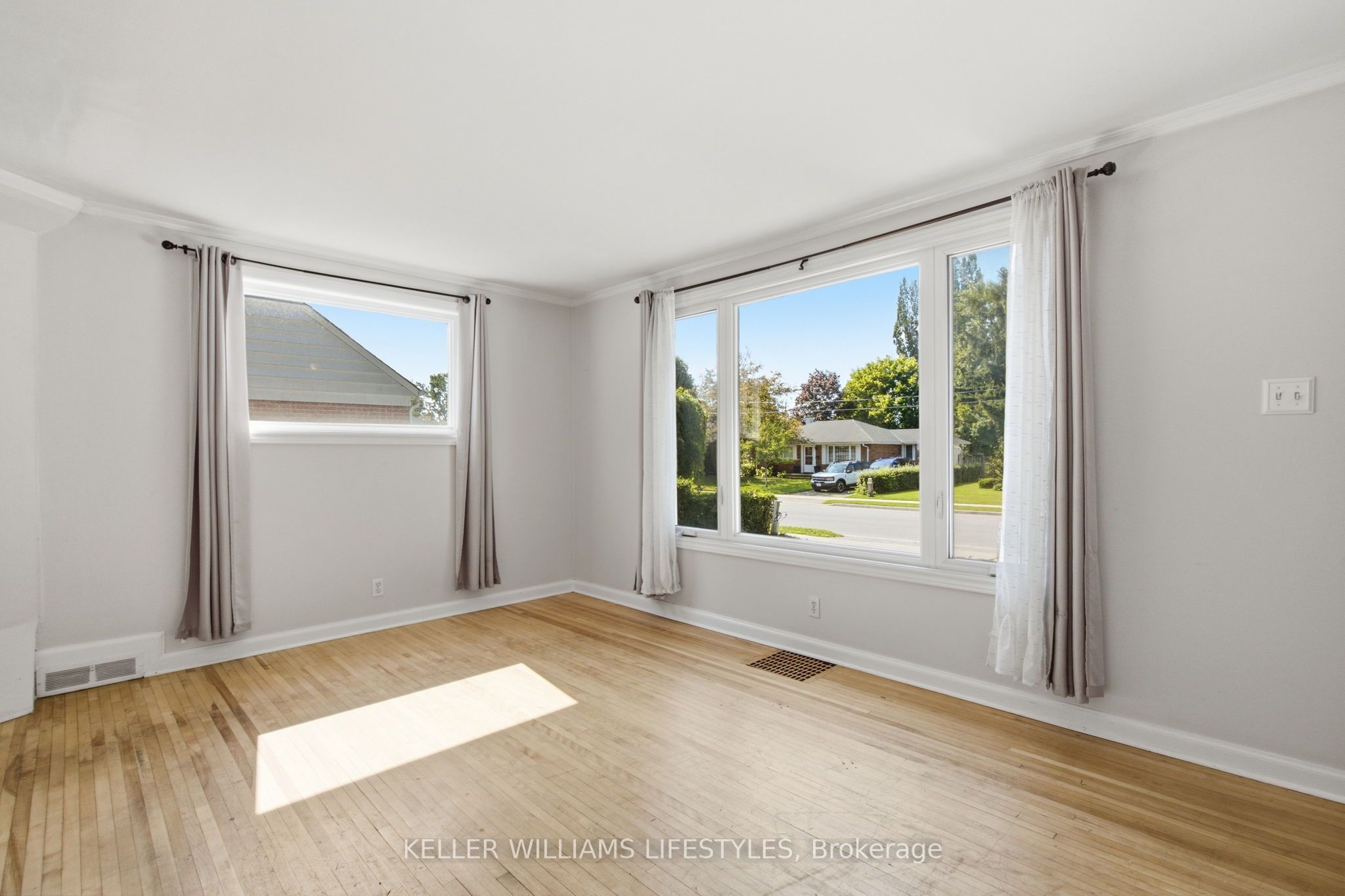 60 Churchill Crescent Property Photo 6
