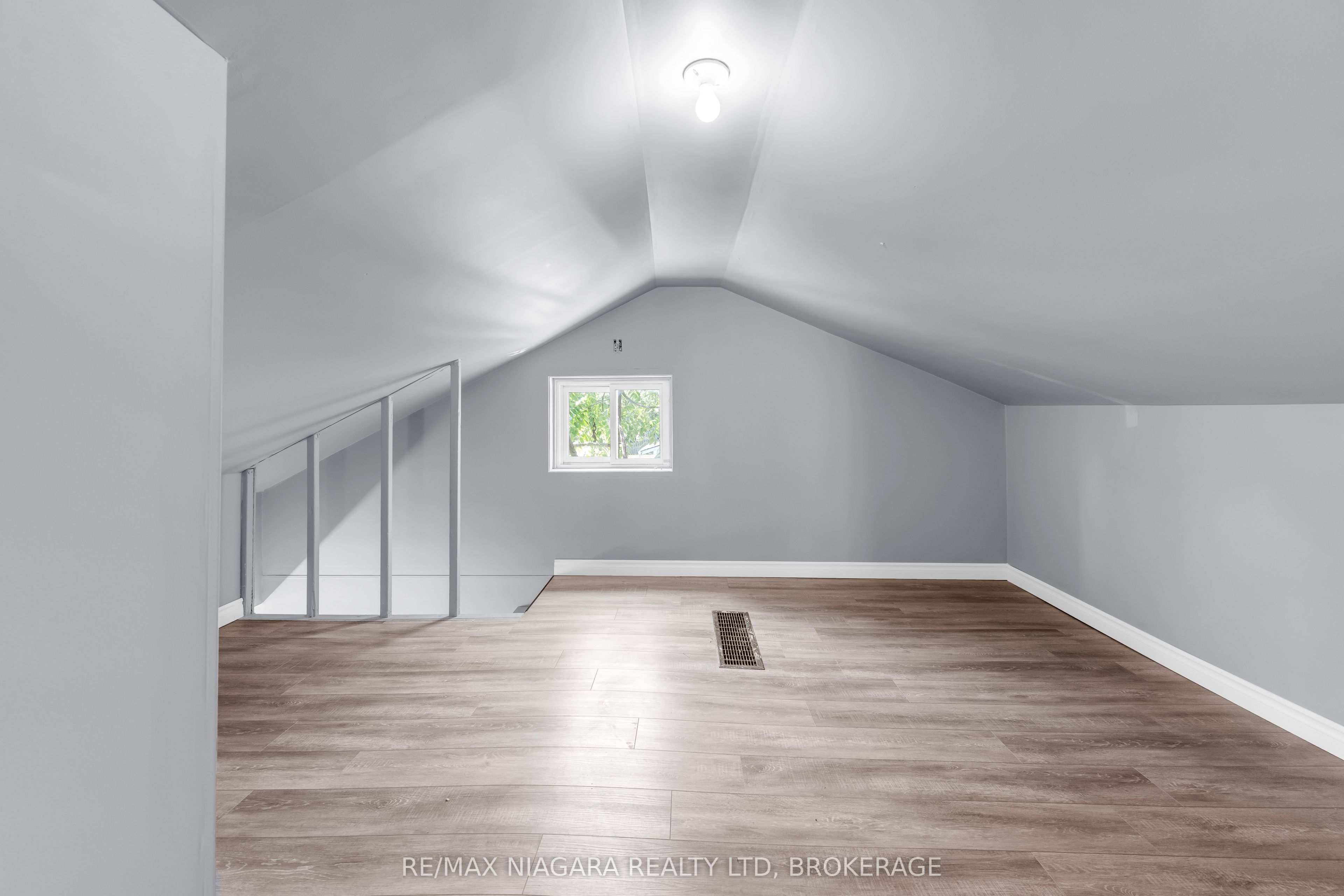 394 Simpson Avenue Property Photo 15