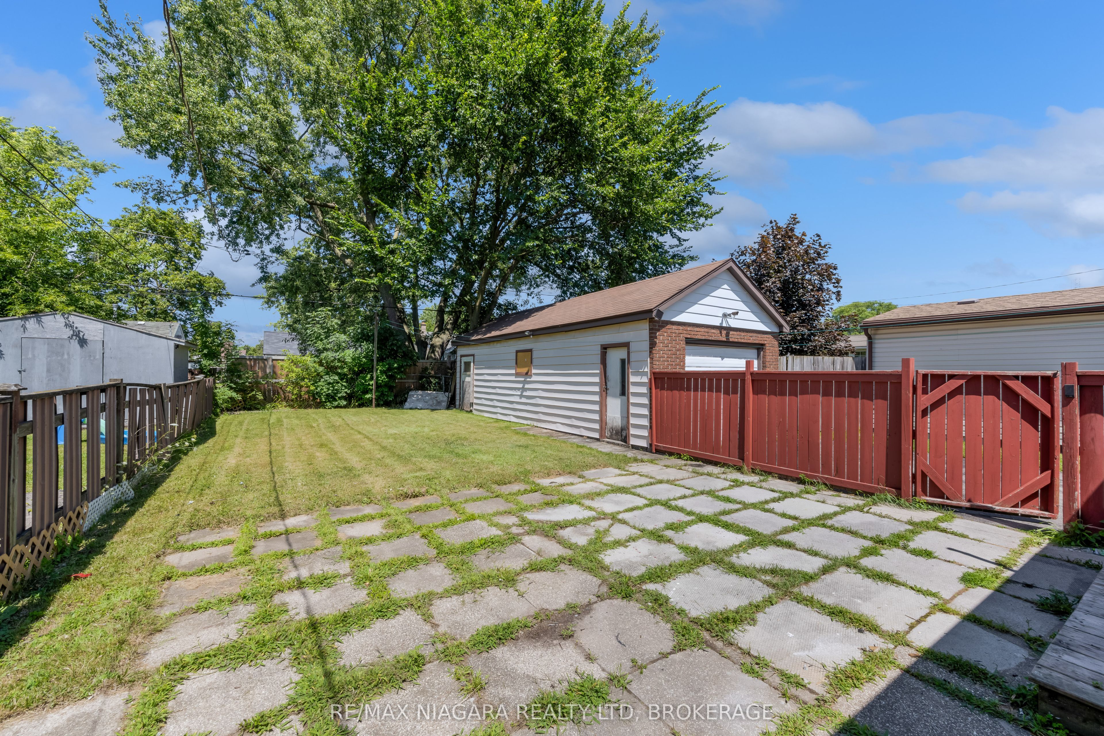 394 Simpson Avenue Property Photo 19