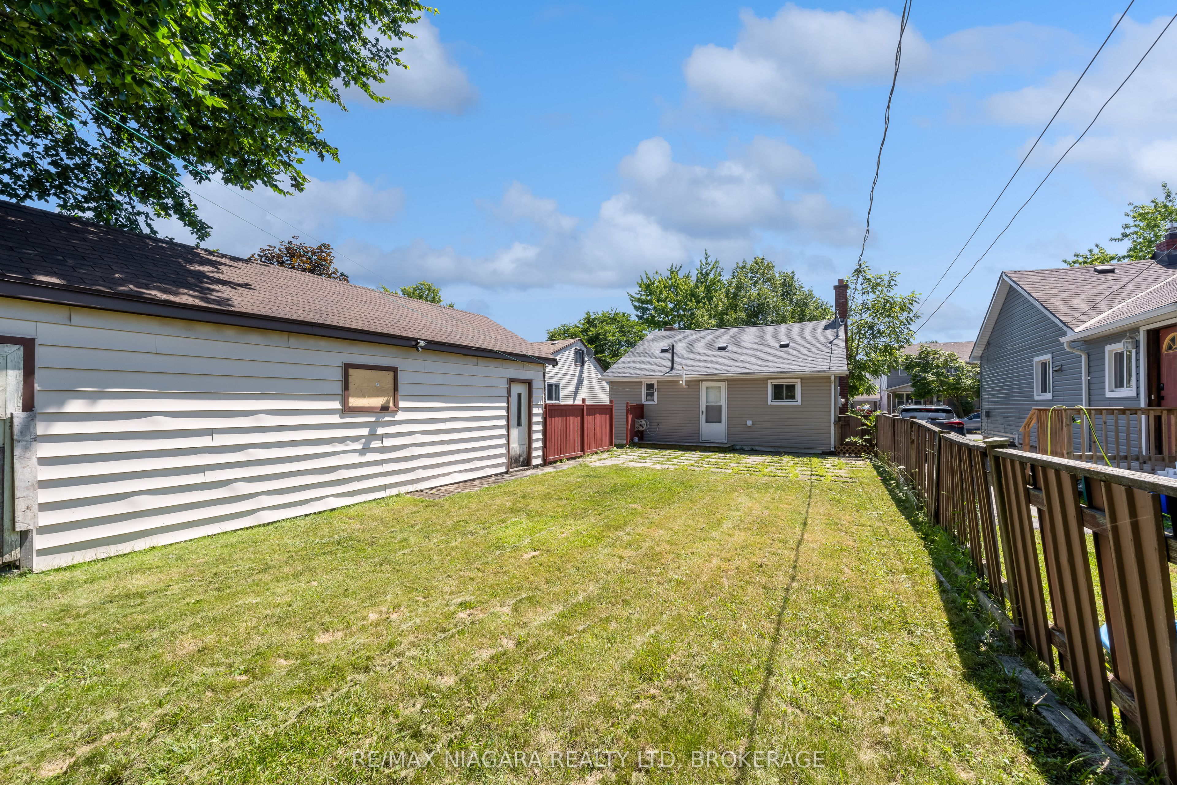 394 Simpson Avenue Property Photo 20