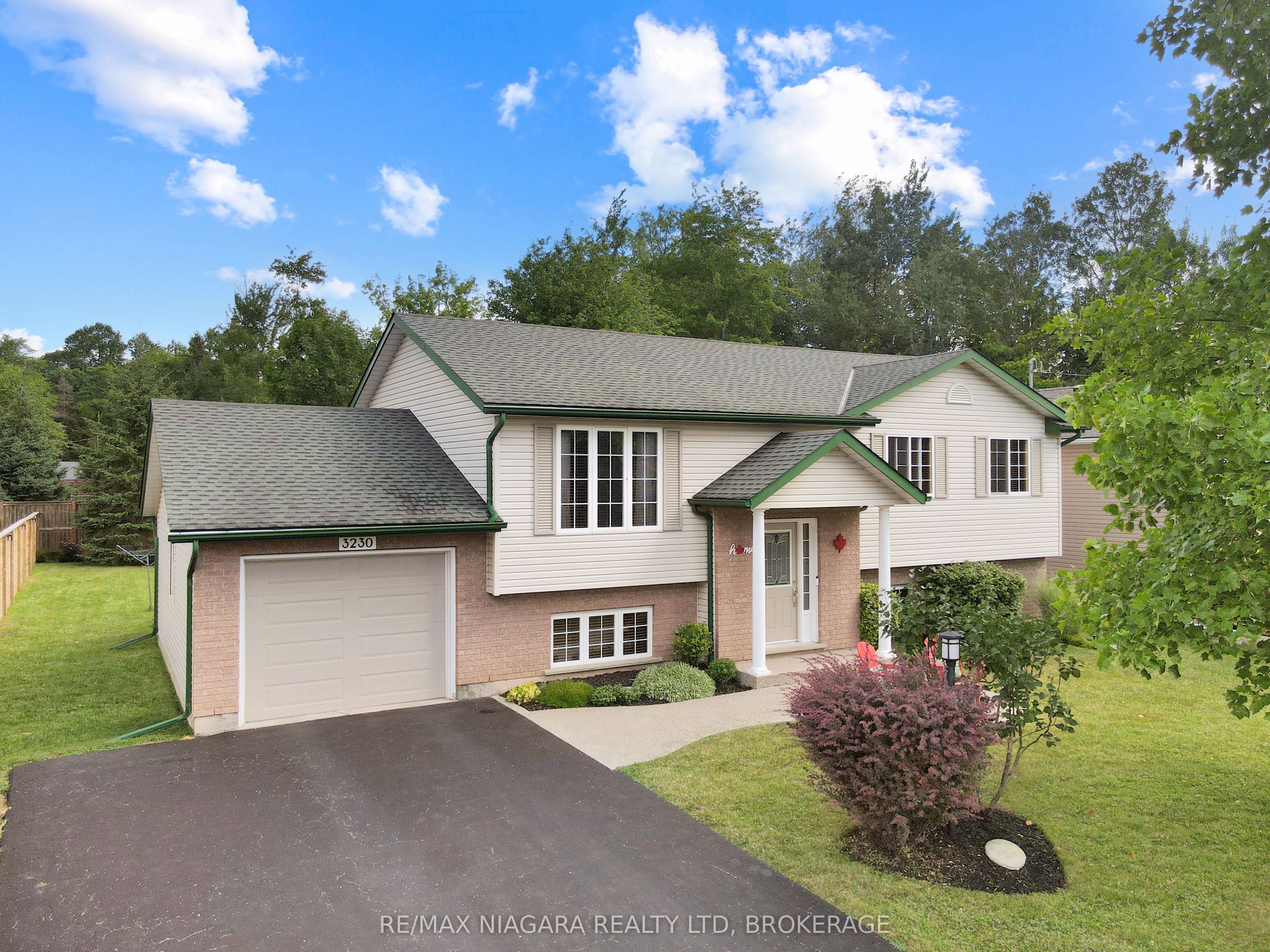 3230 Bethune Avenue Property Photo 1
