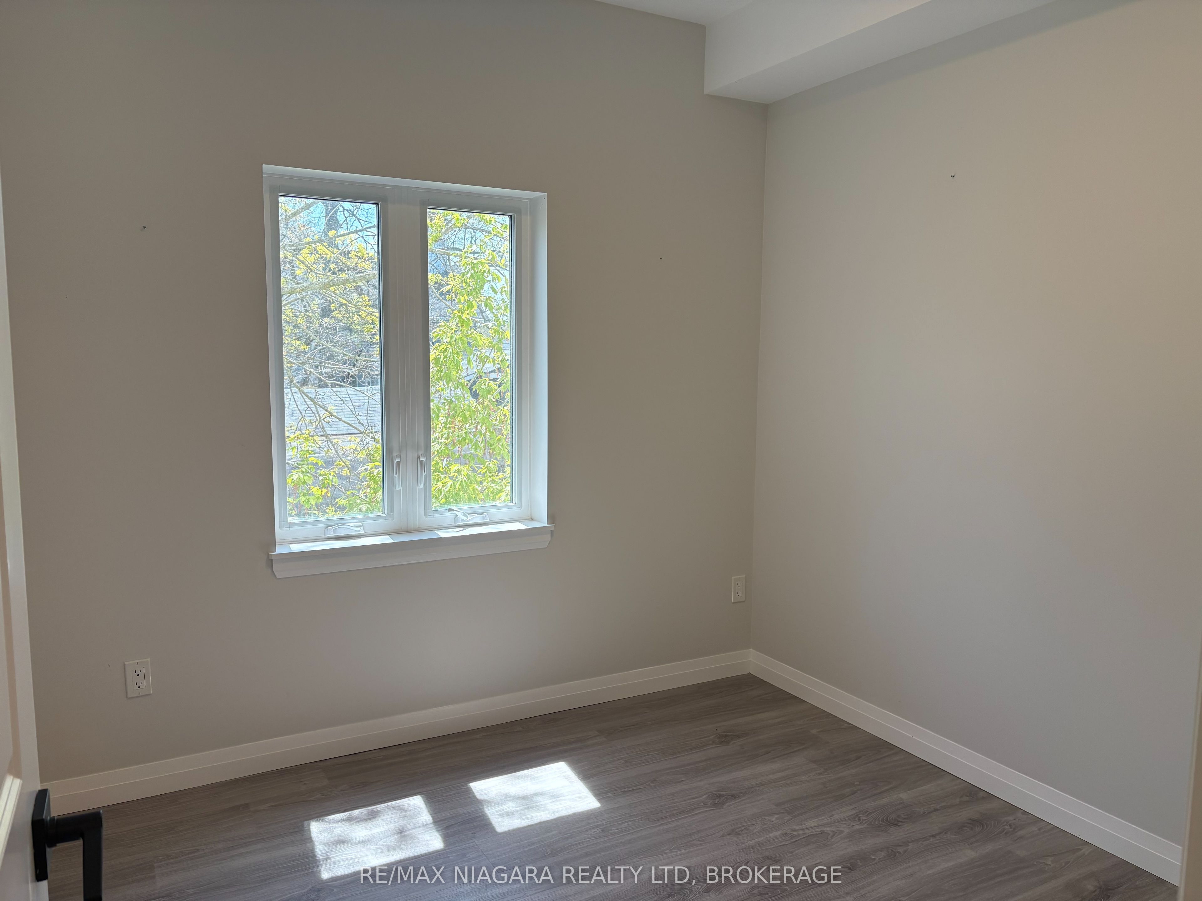 424 Ridge Road N 207 Property Photo 17