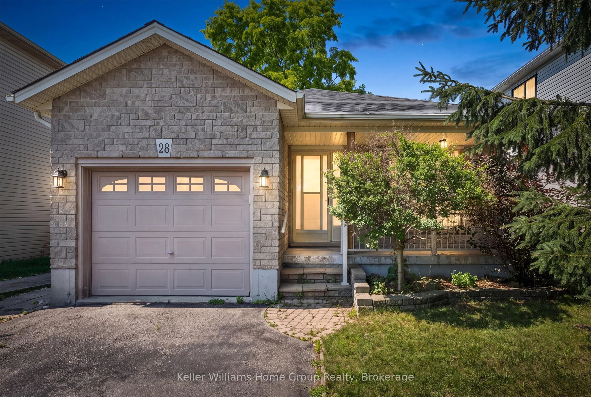 28 Peglar Crescent Property Photo 1