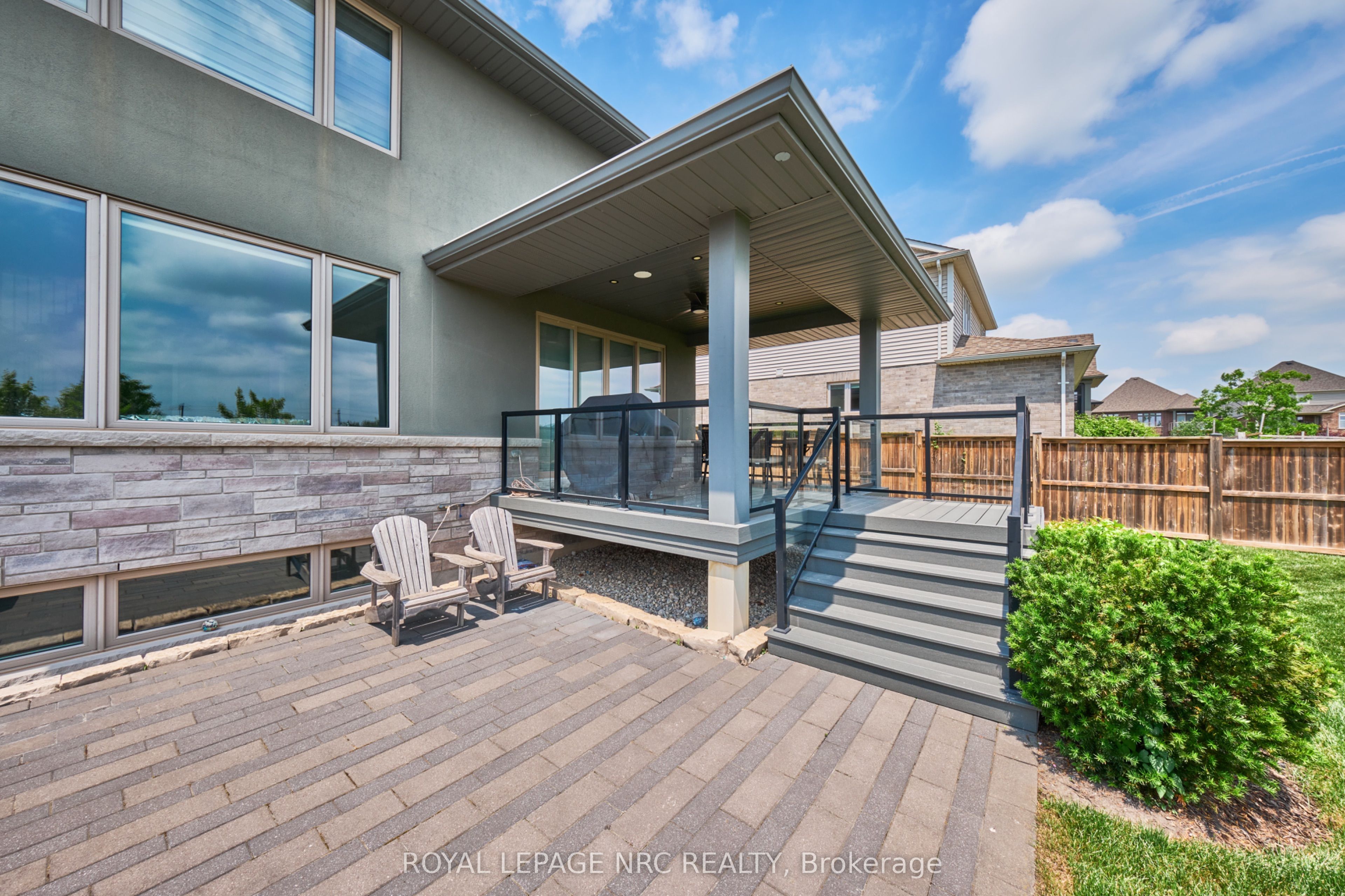 80 Days Avenue Property Photo 7