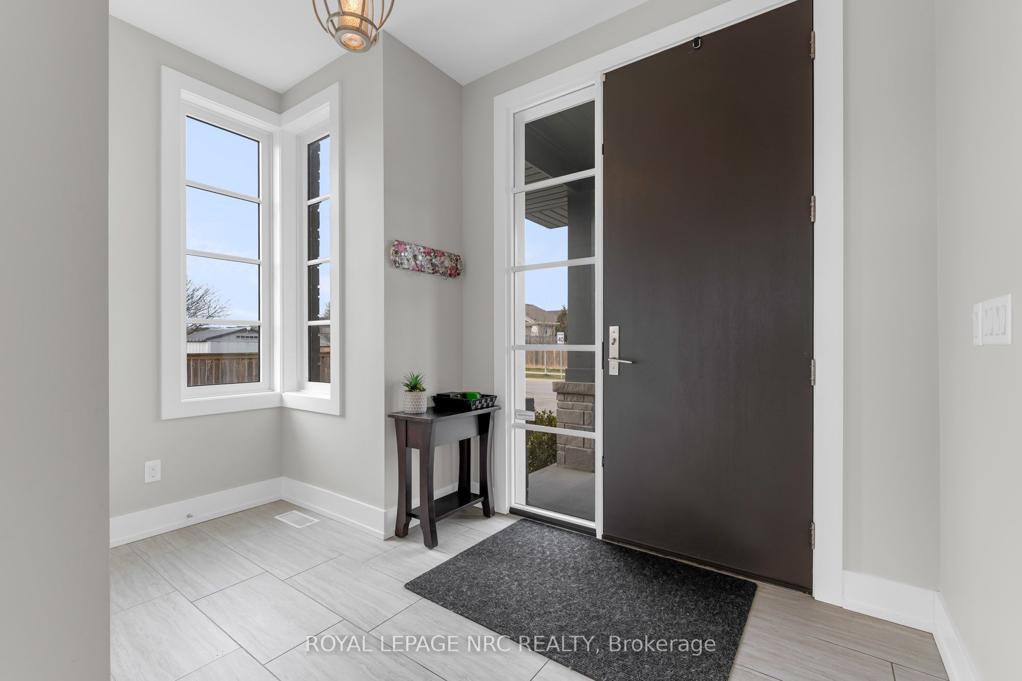 80 Days Avenue Property Photo 15