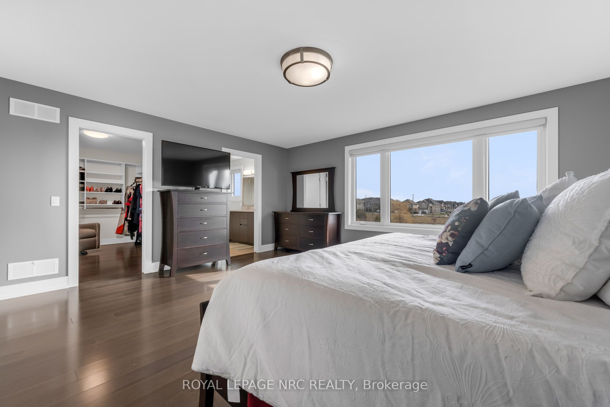 80 Days Avenue Property Photo 31
