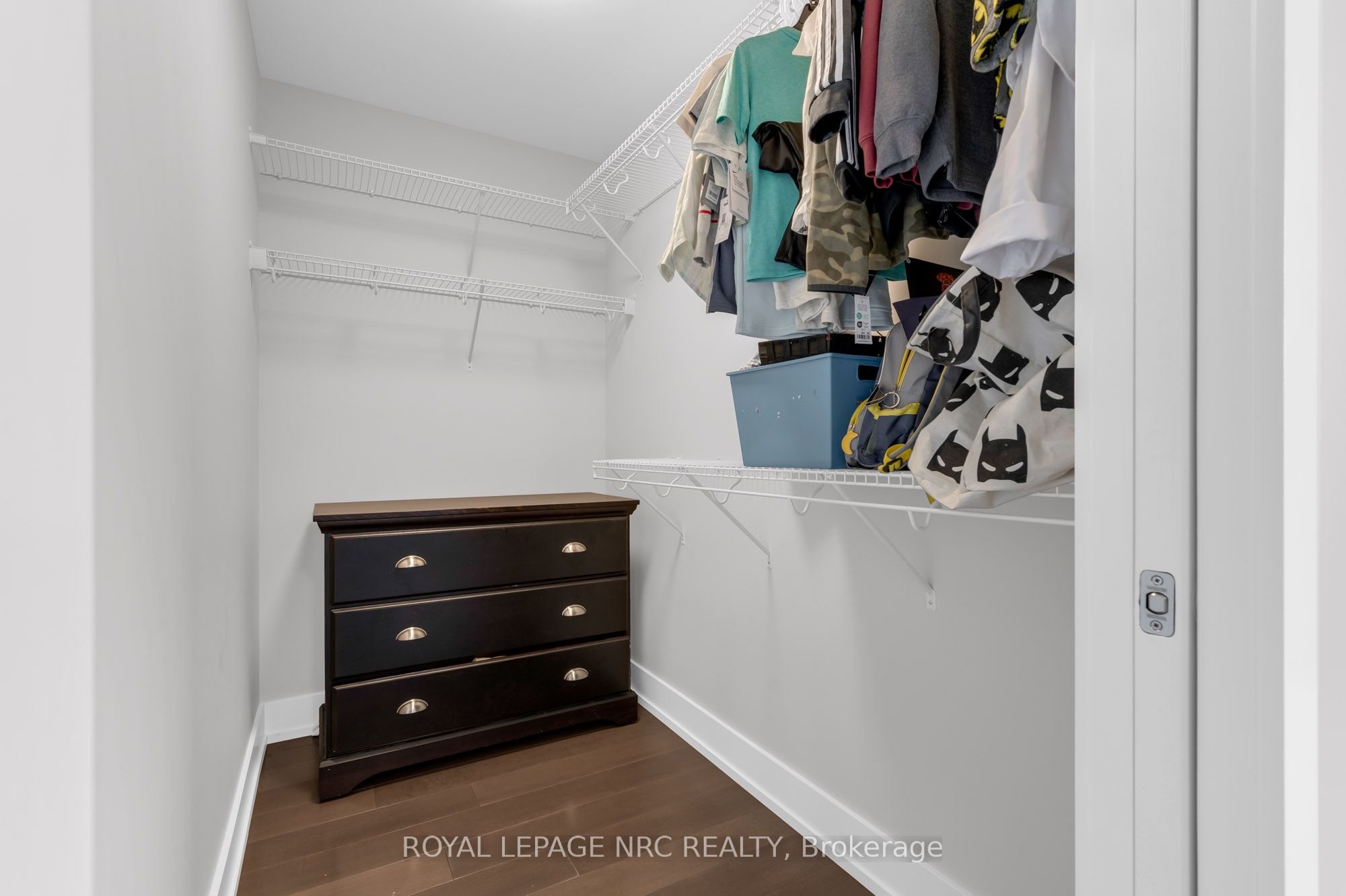 80 Days Avenue Property Photo 43