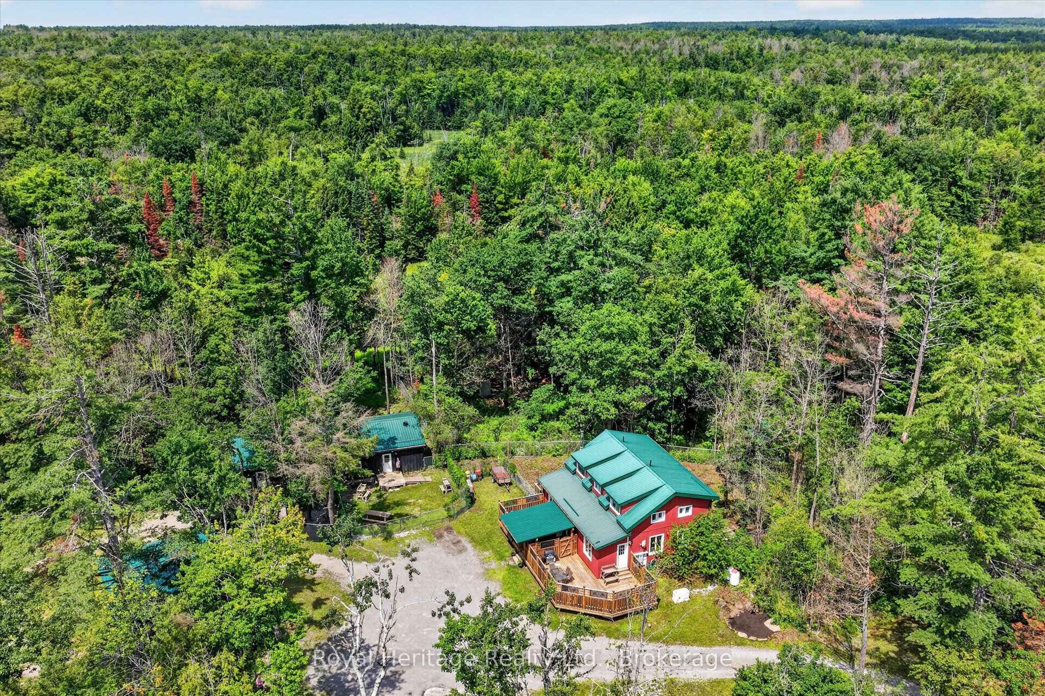 82 Kennedy Drive Property Photo 3