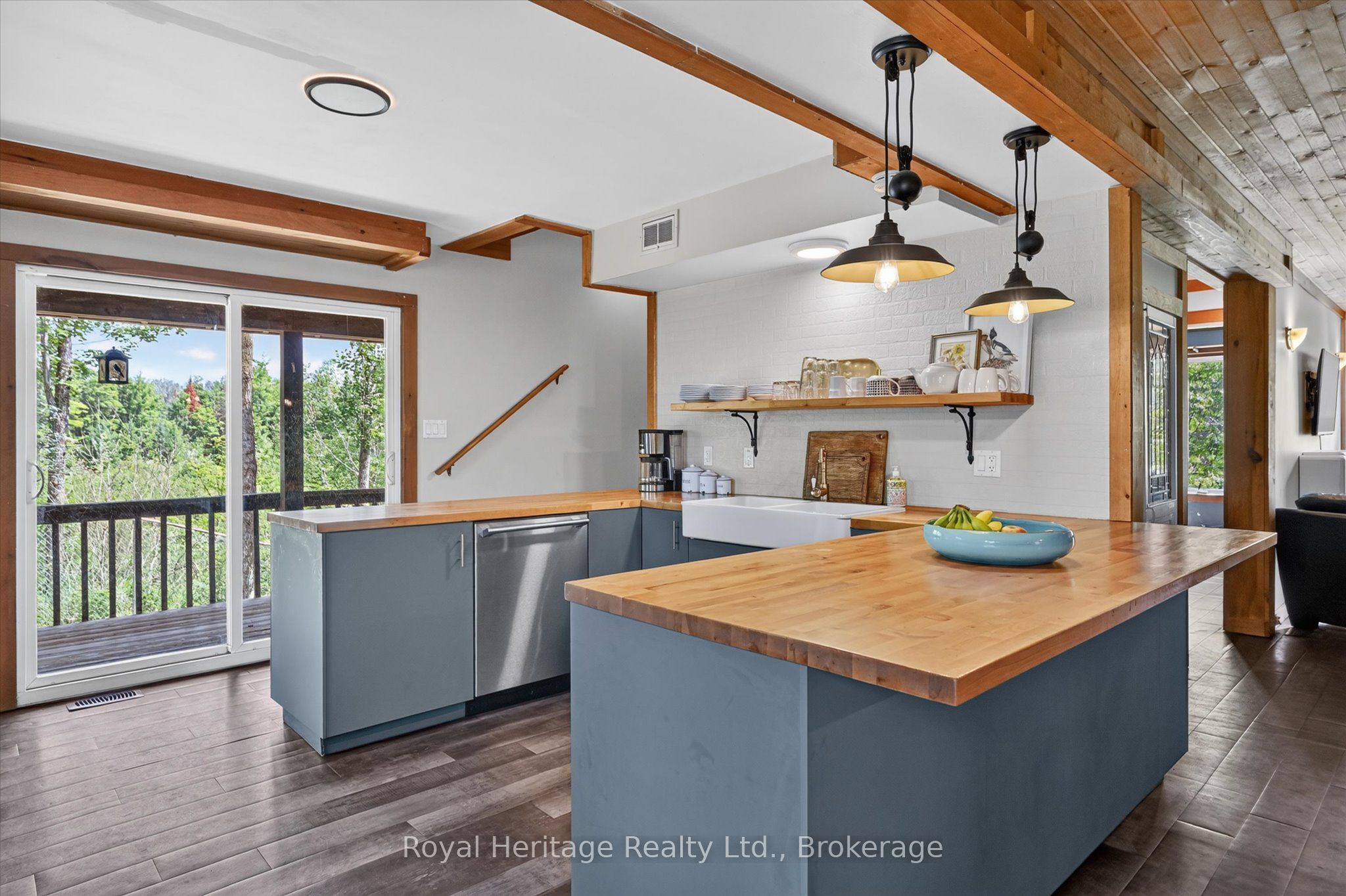 82 Kennedy Drive Property Photo 16