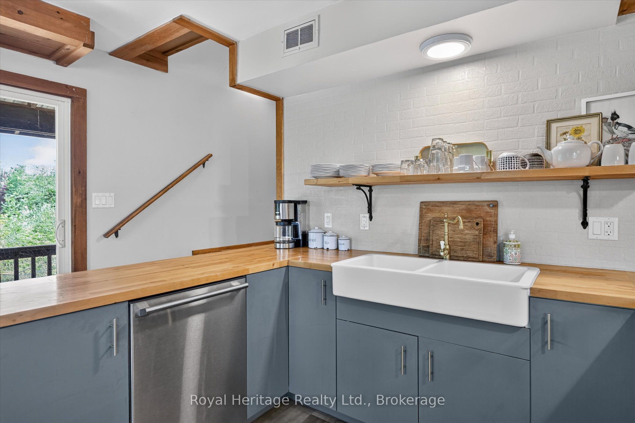 82 Kennedy Drive Property Photo 17