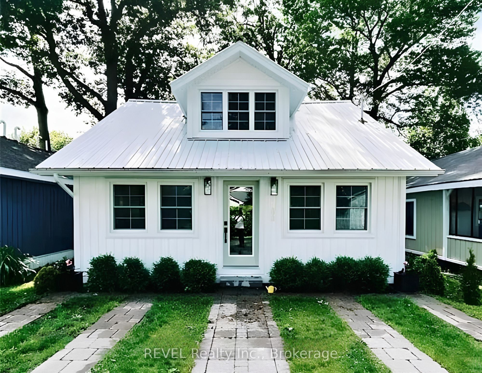 399 Elmwood Avenue Property Photo 1