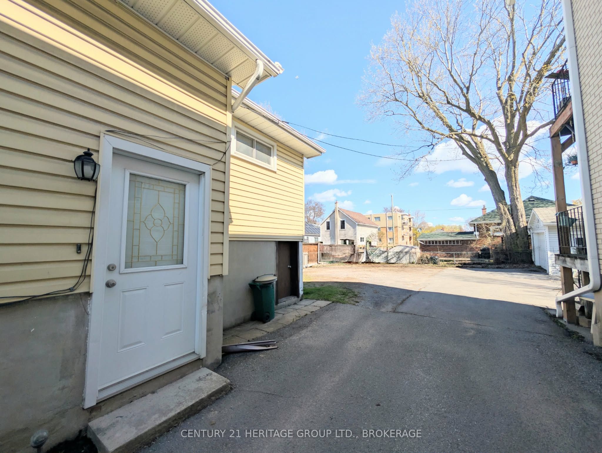 149 Pine Street Property Photo 4