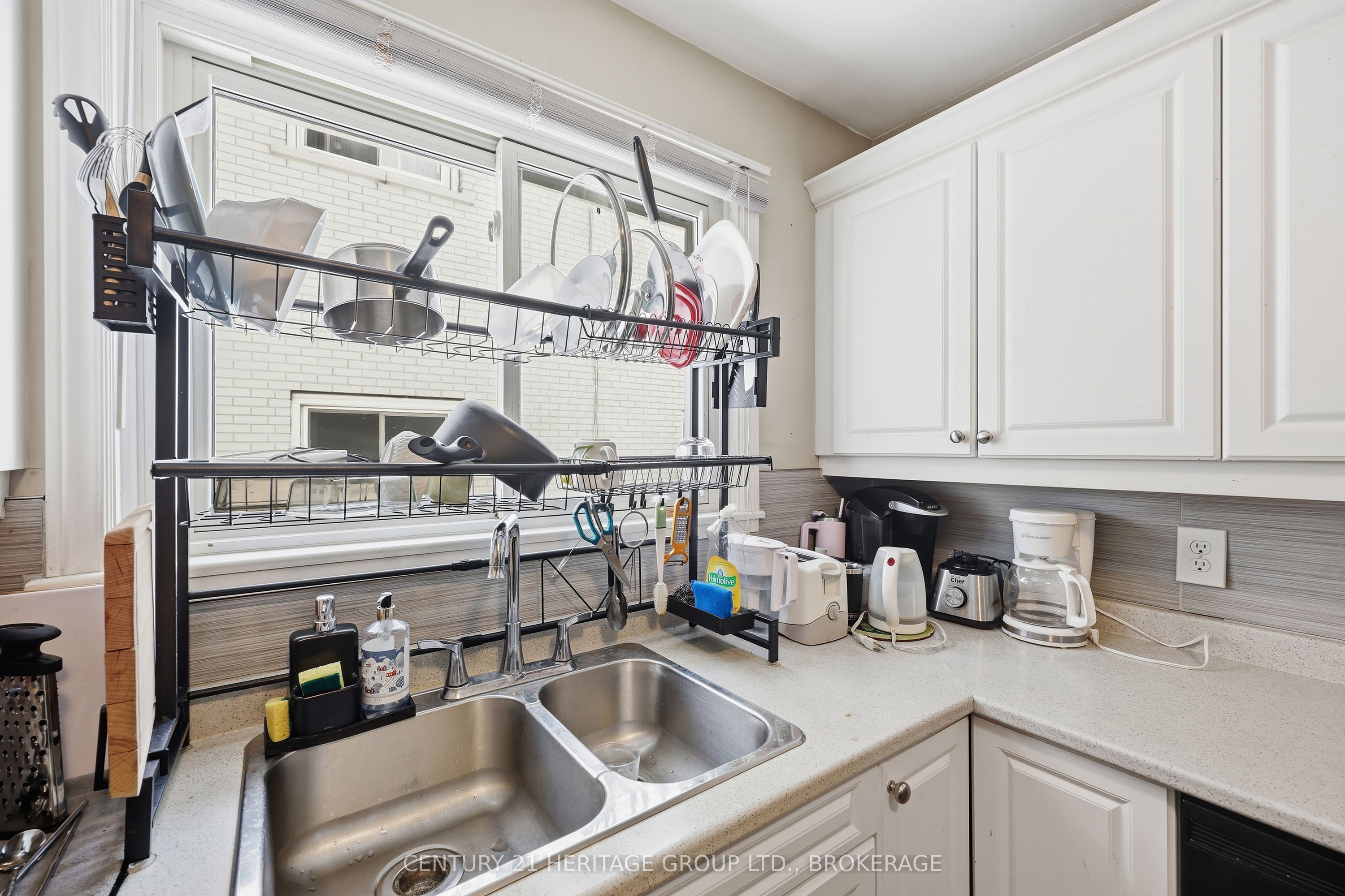149 Pine Street Property Photo 10