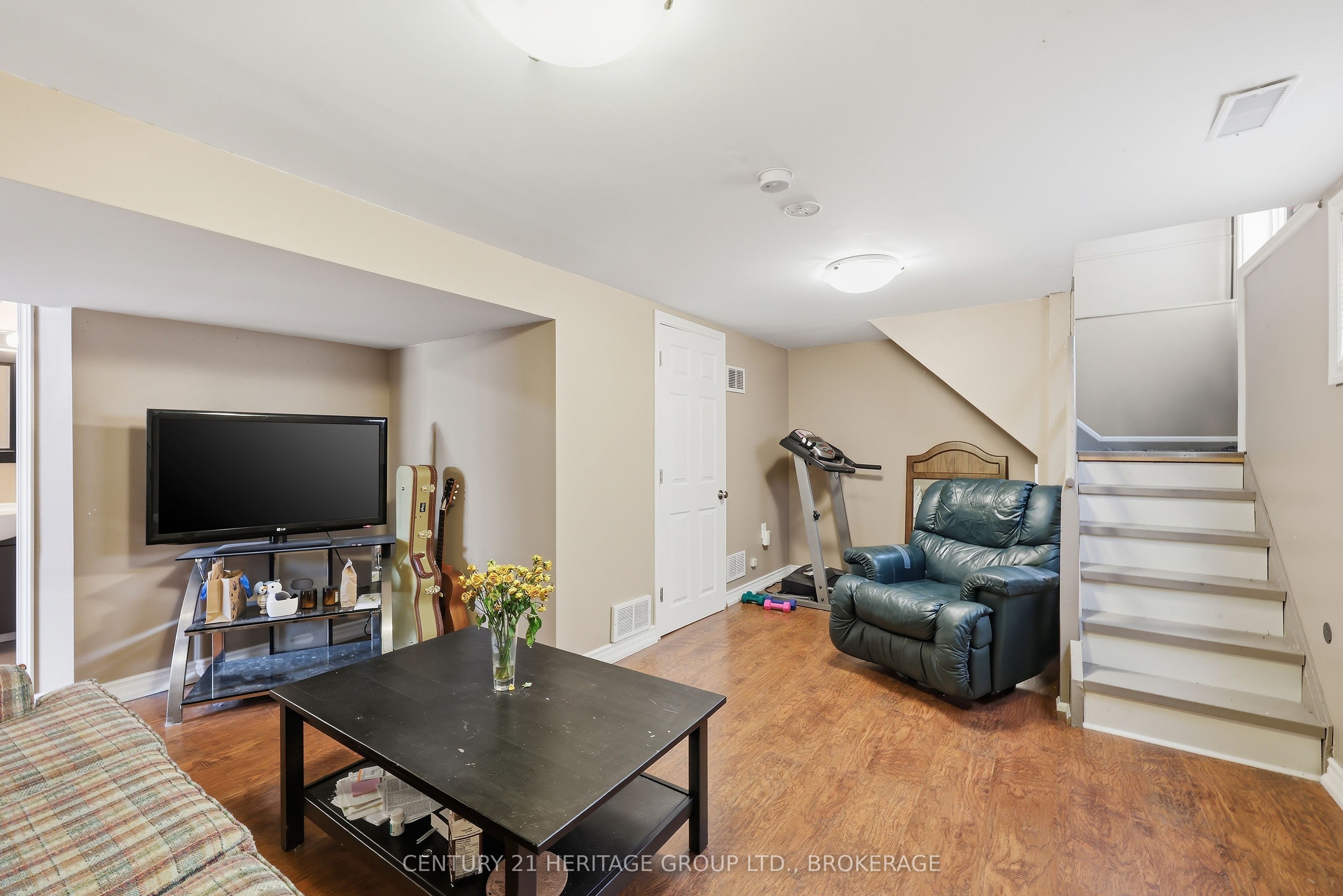 149 Pine Street Property Photo 22