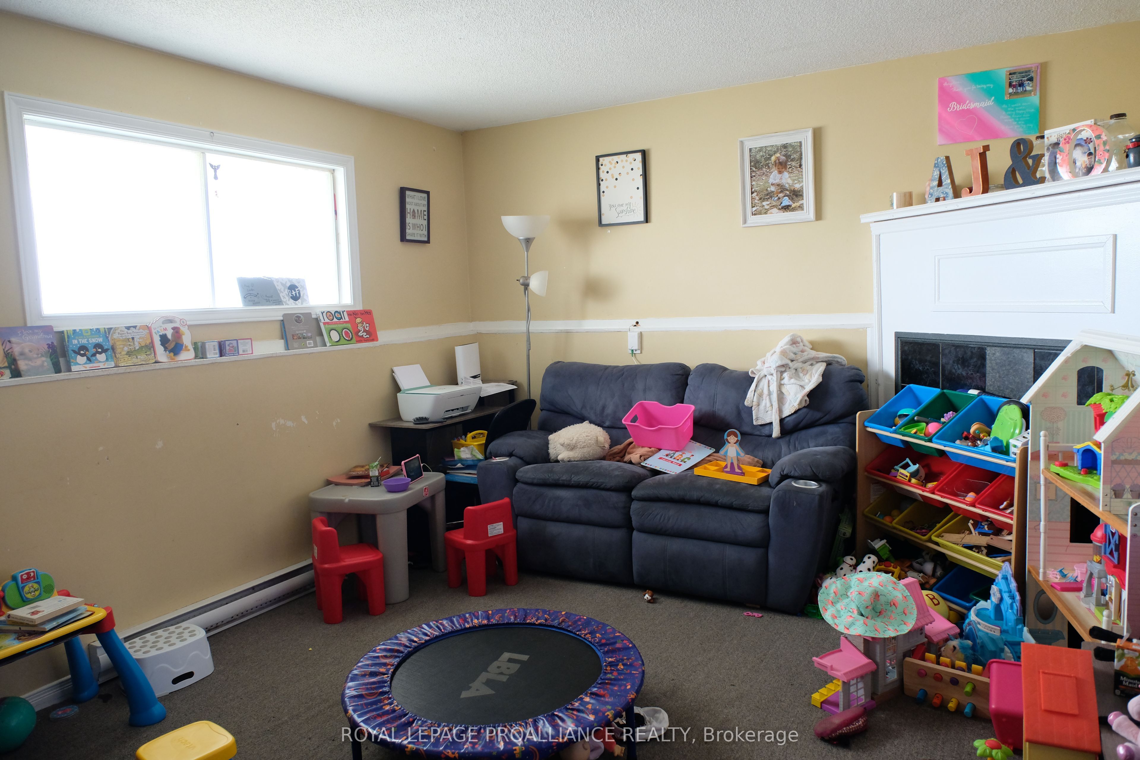 60 Wallbridge Crescent Property Photo 11