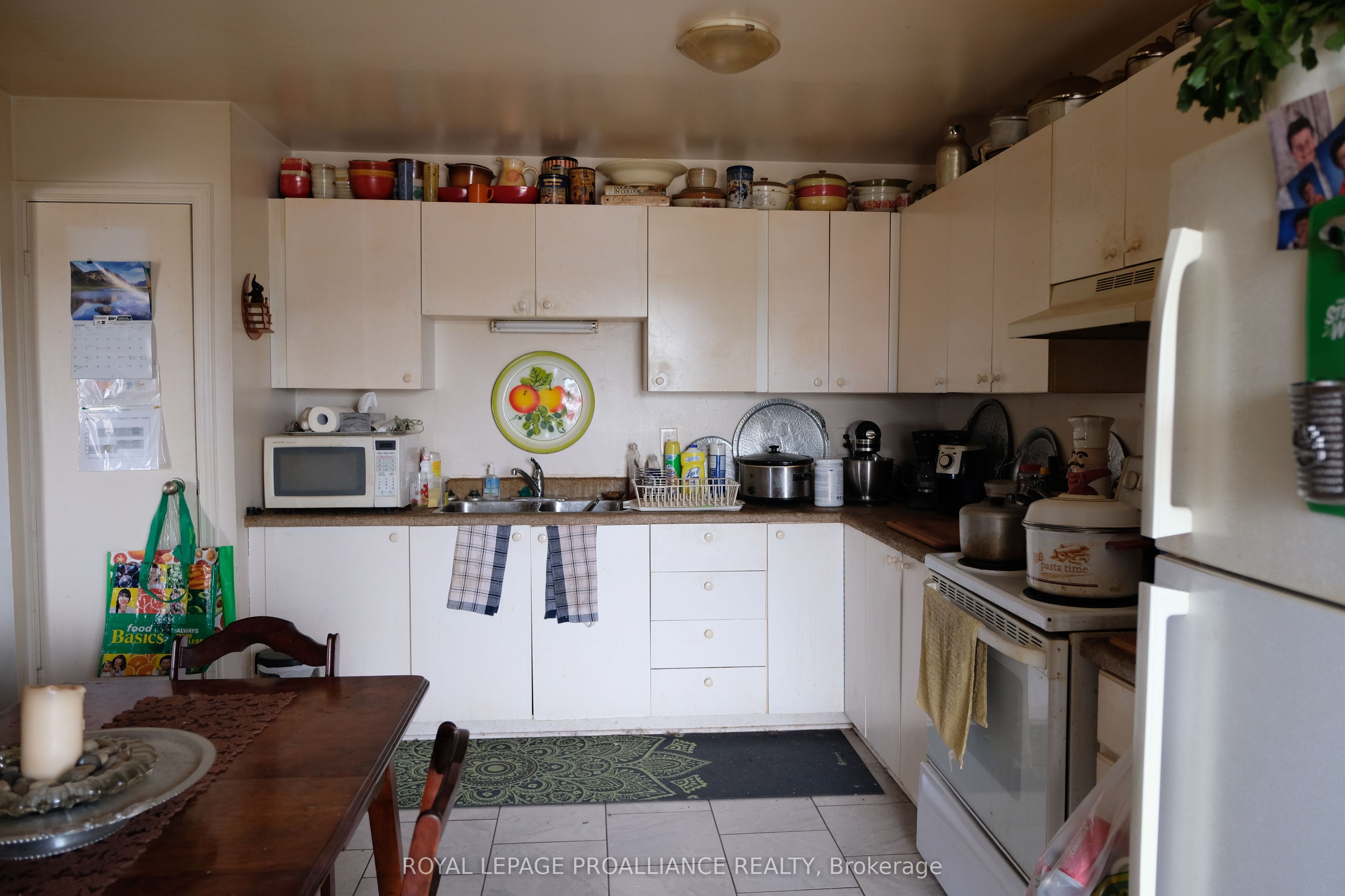 60 Wallbridge Crescent Property Photo 20