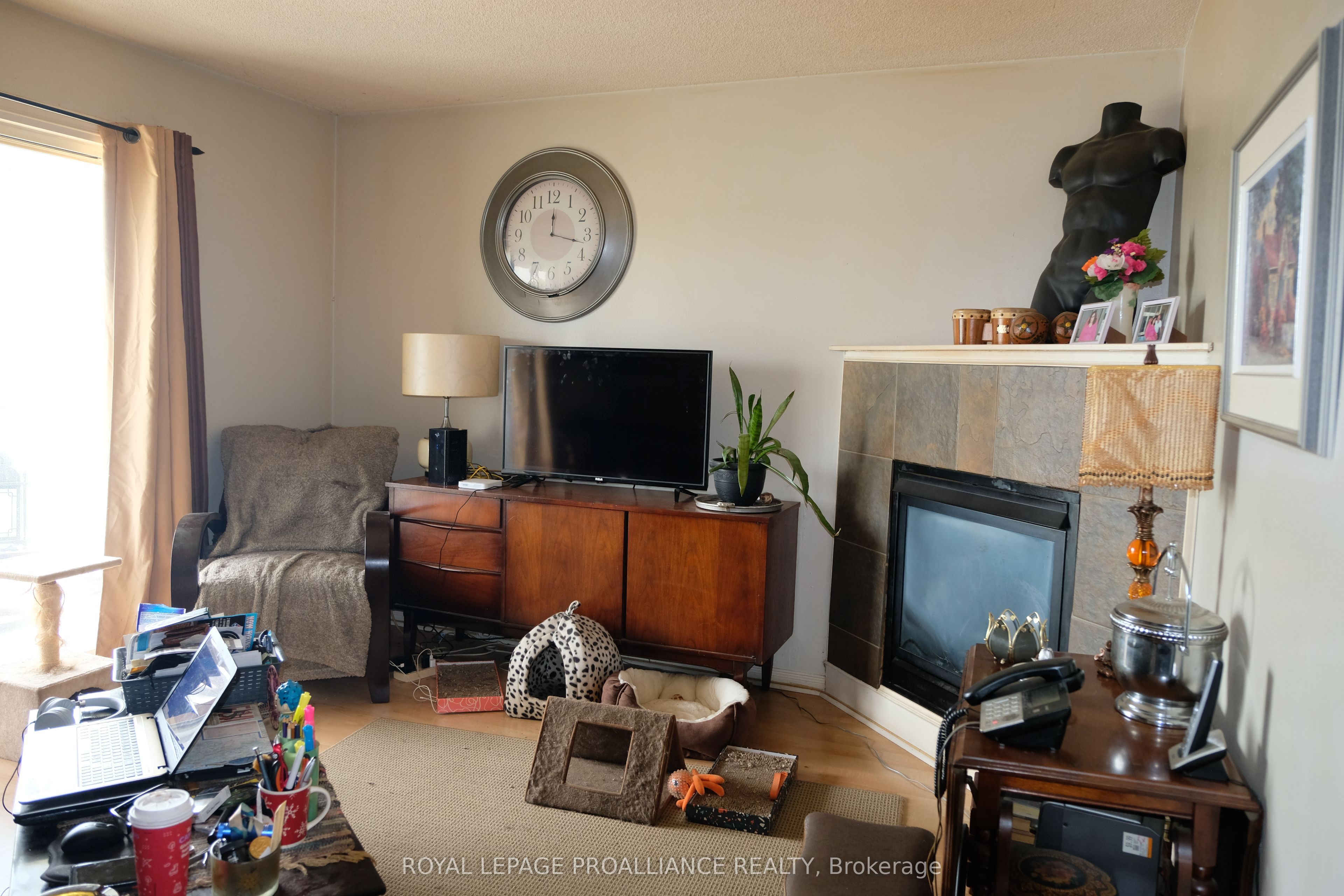 60 Wallbridge Crescent Property Photo 24