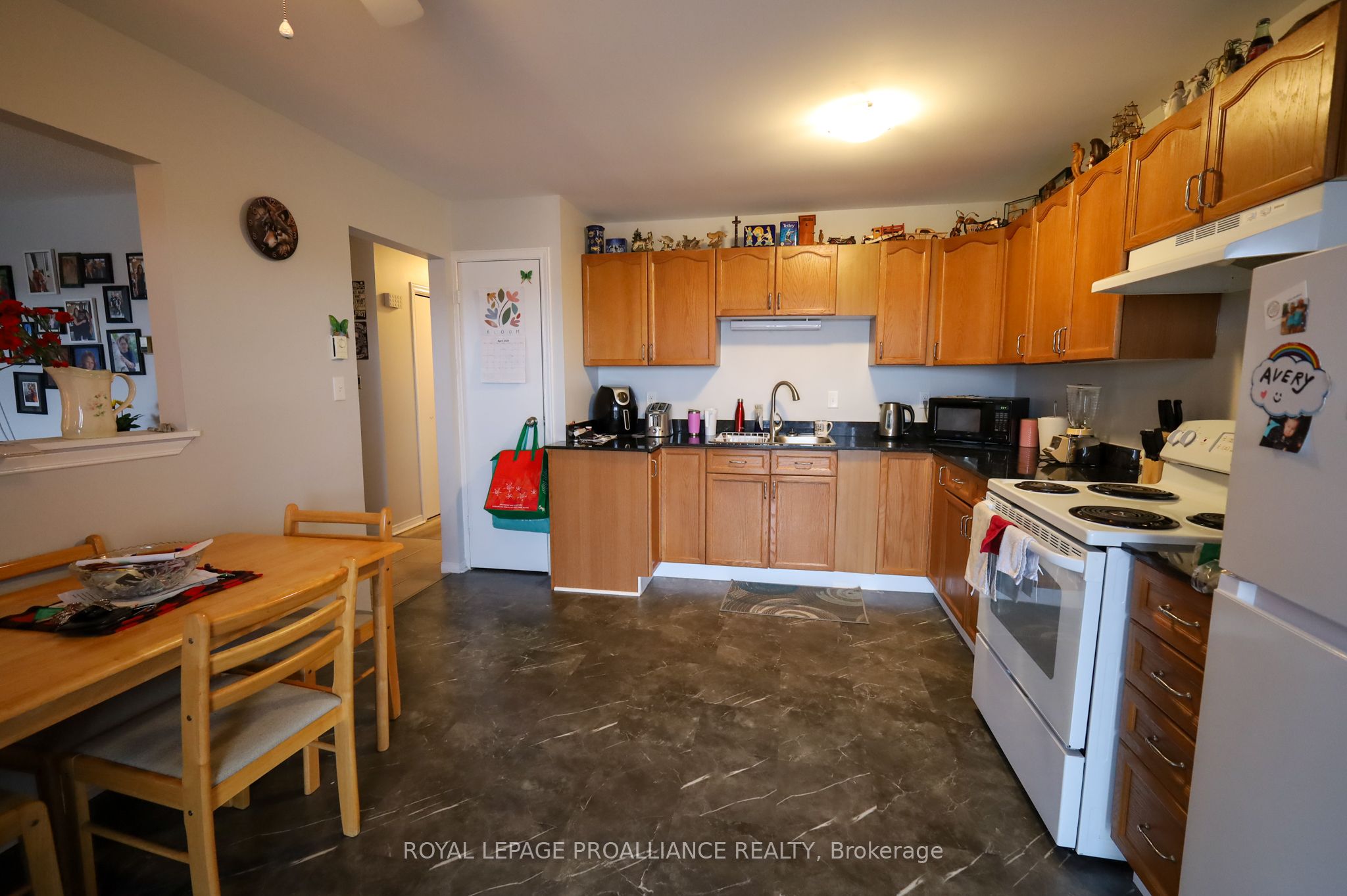 60 Wallbridge Crescent Property Photo 30