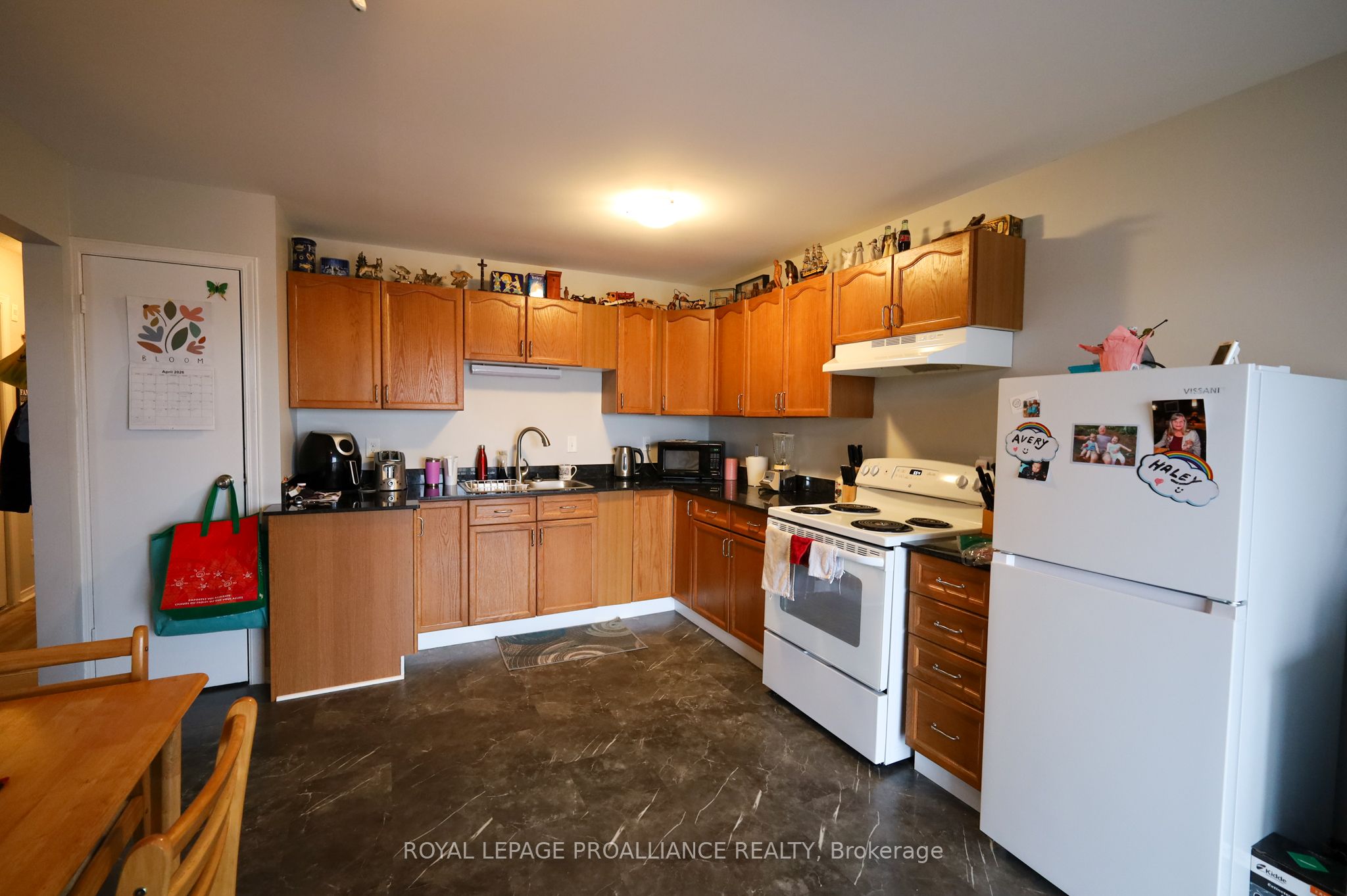 60 Wallbridge Crescent Property Photo 31