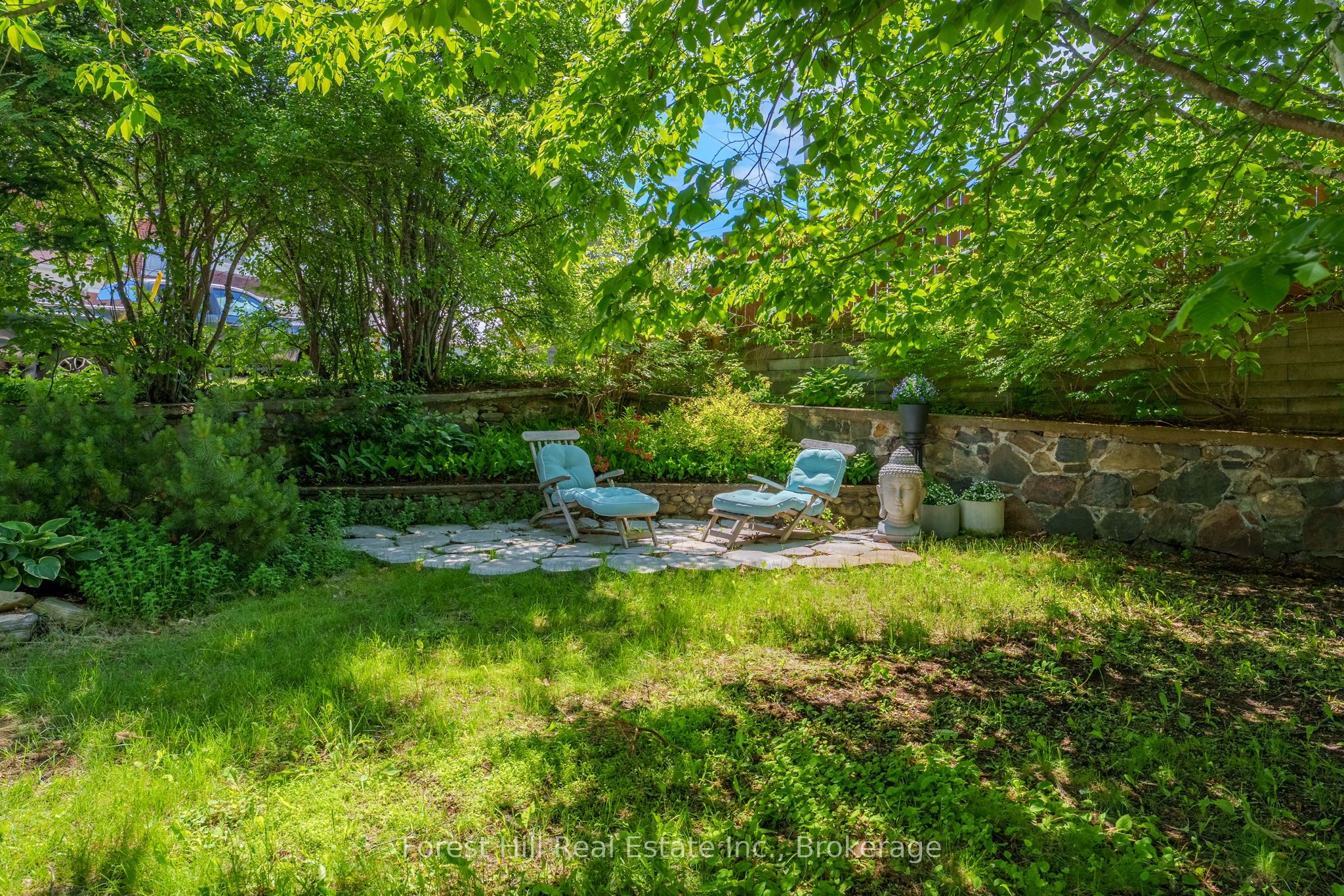 5 Lorne Street N Property Photo 8