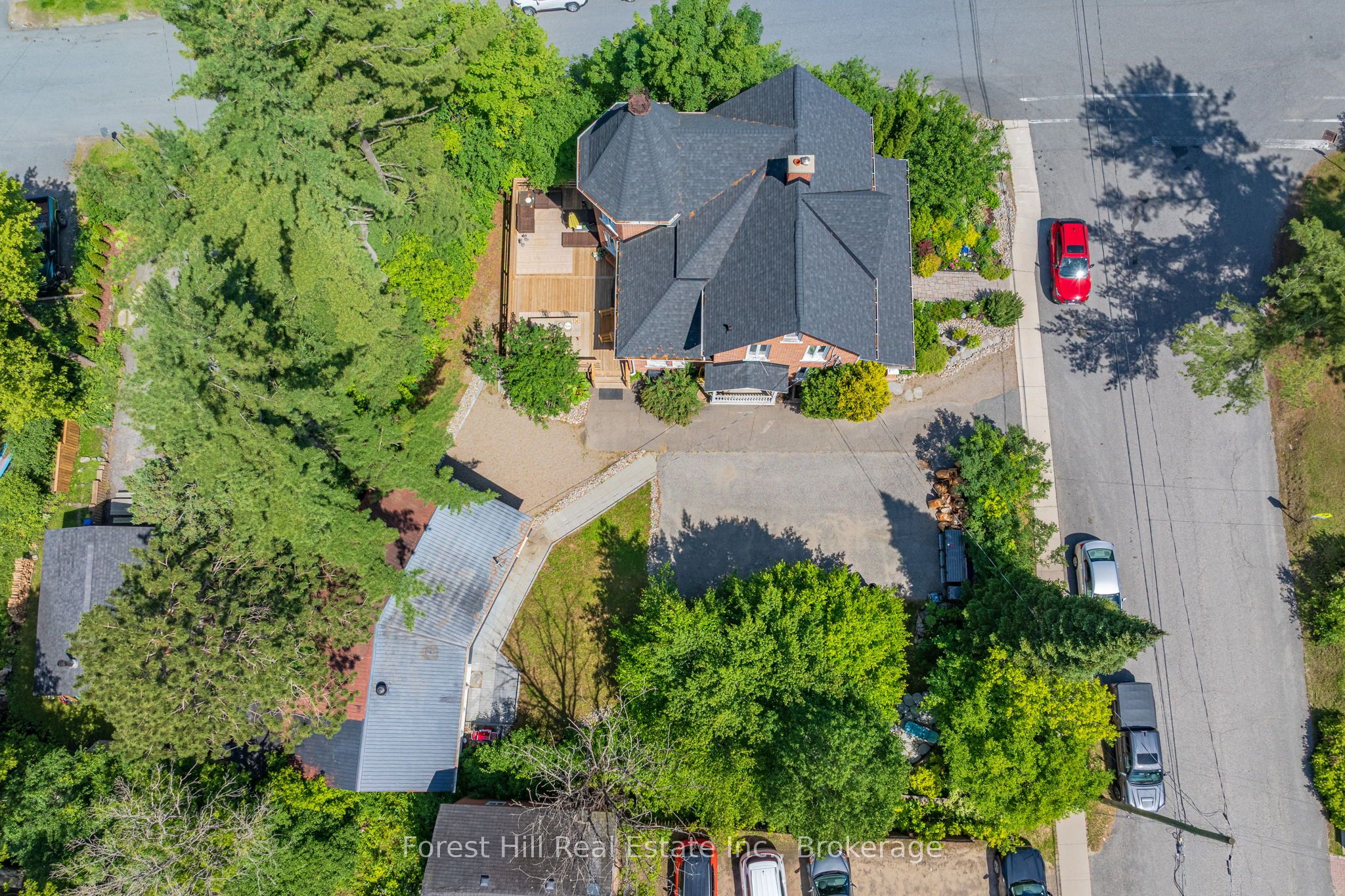 5 Lorne Street N Property Photo 13