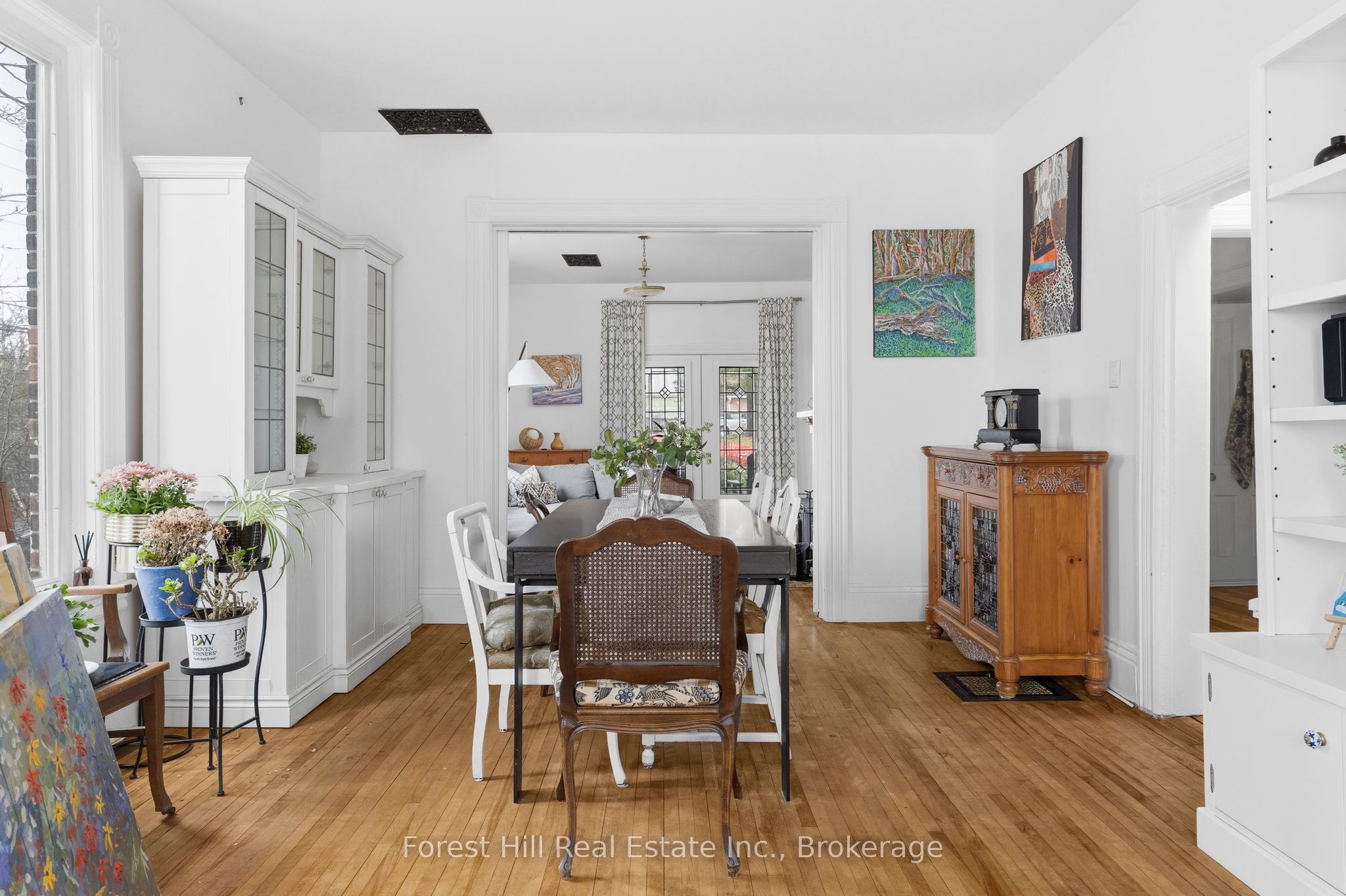 5 Lorne Street N Property Photo 19