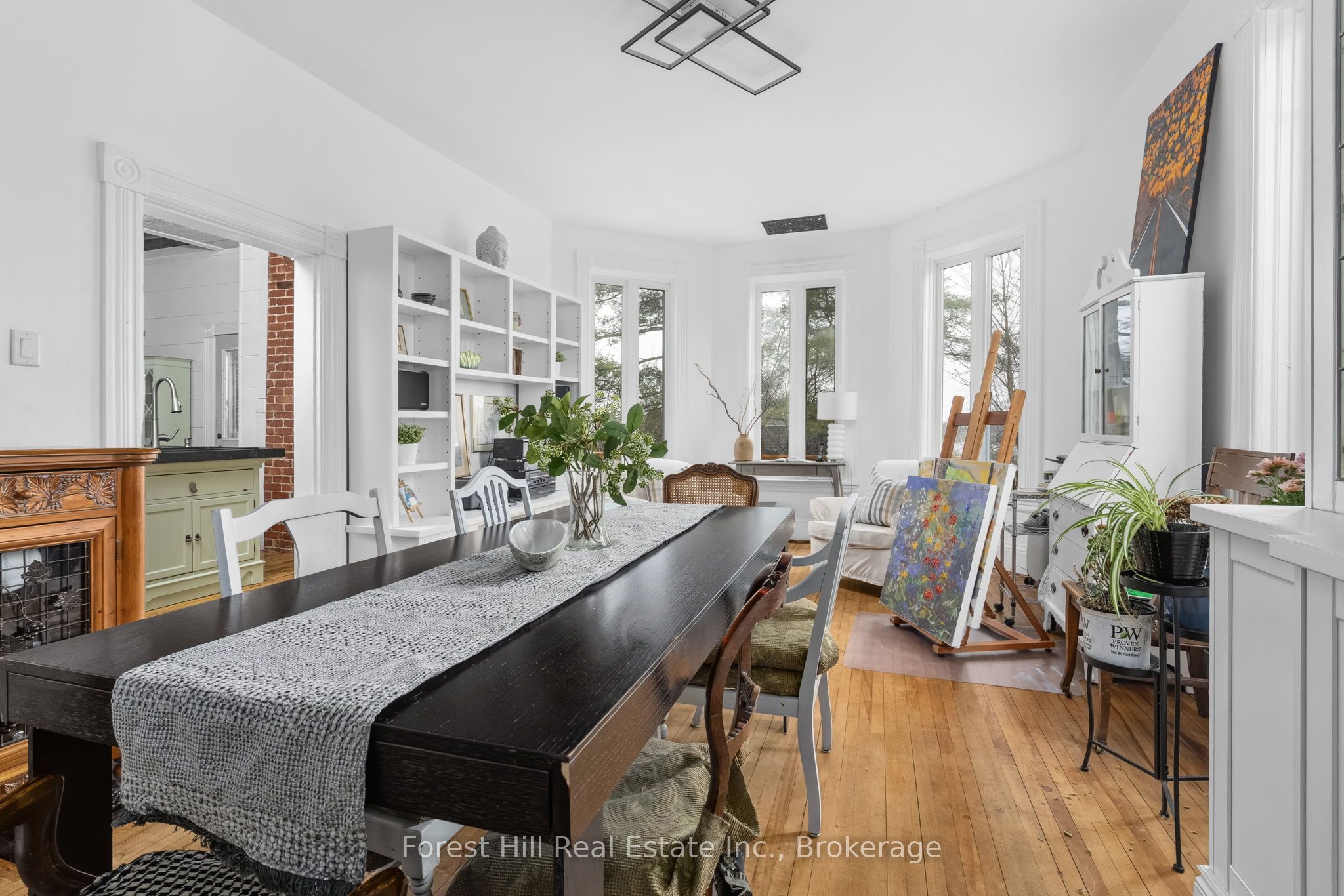 5 Lorne Street N Property Photo 20