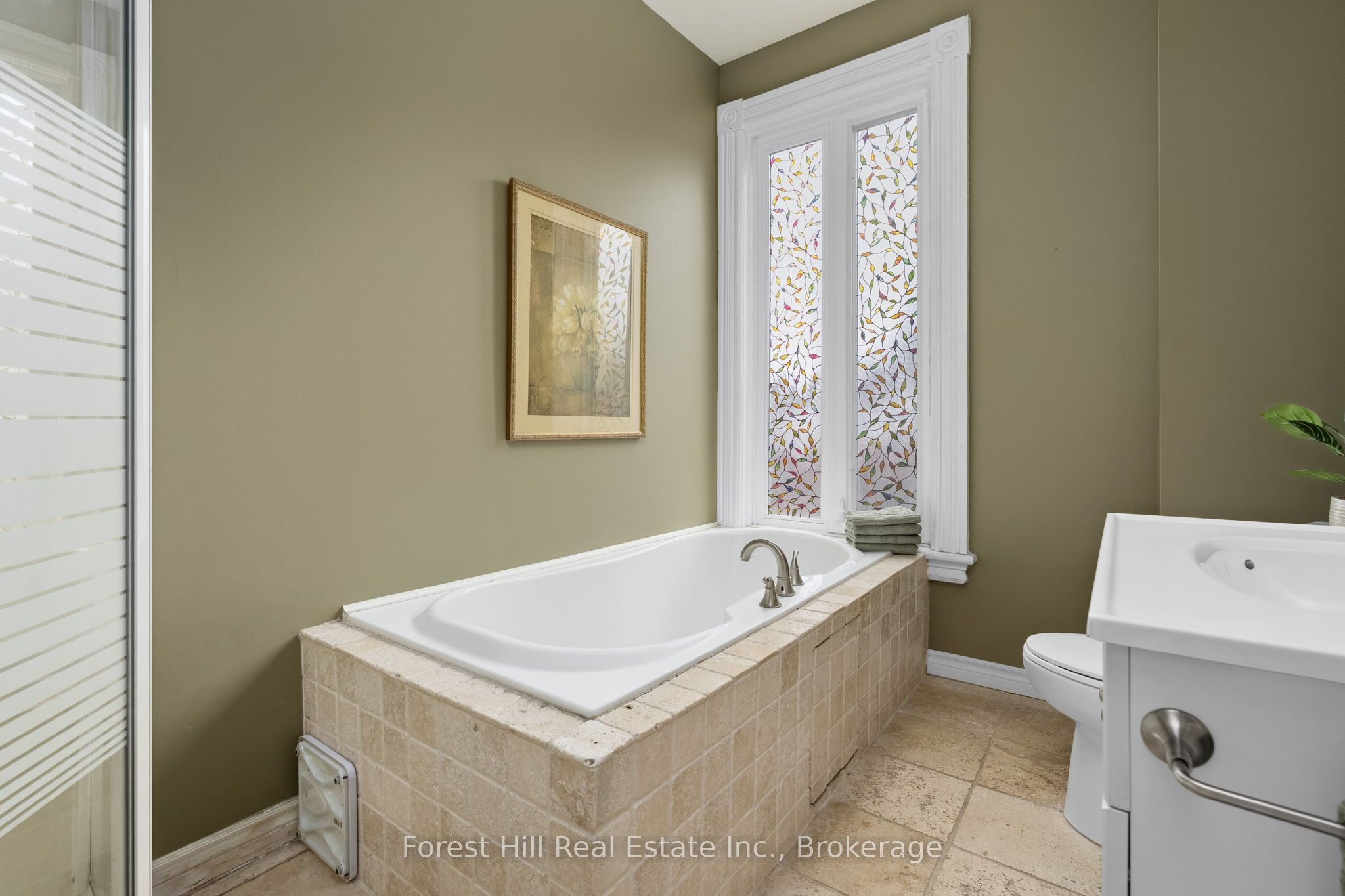 5 Lorne Street N Property Photo 34