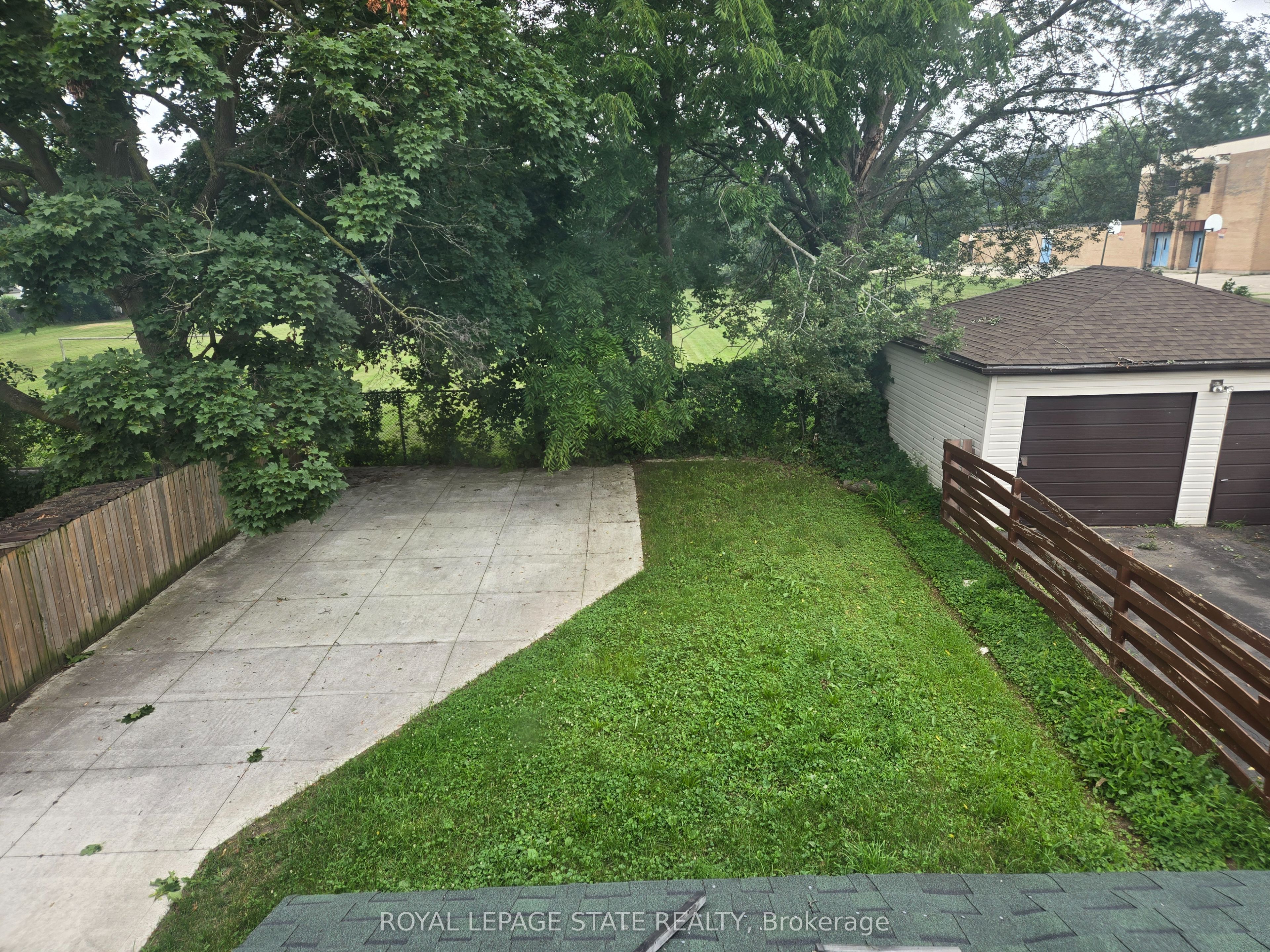 6269 Franklin Avenue Property Photo 10